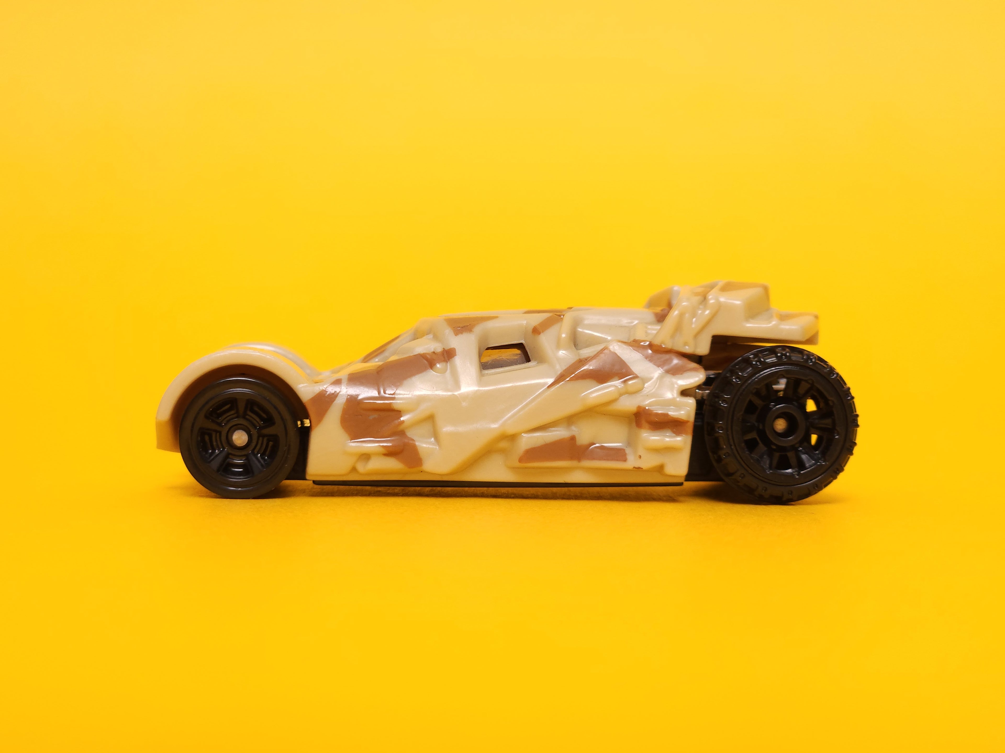 The Dark Knight Batmobile: Tan – 2014 Mattel Hot Wheels Basic