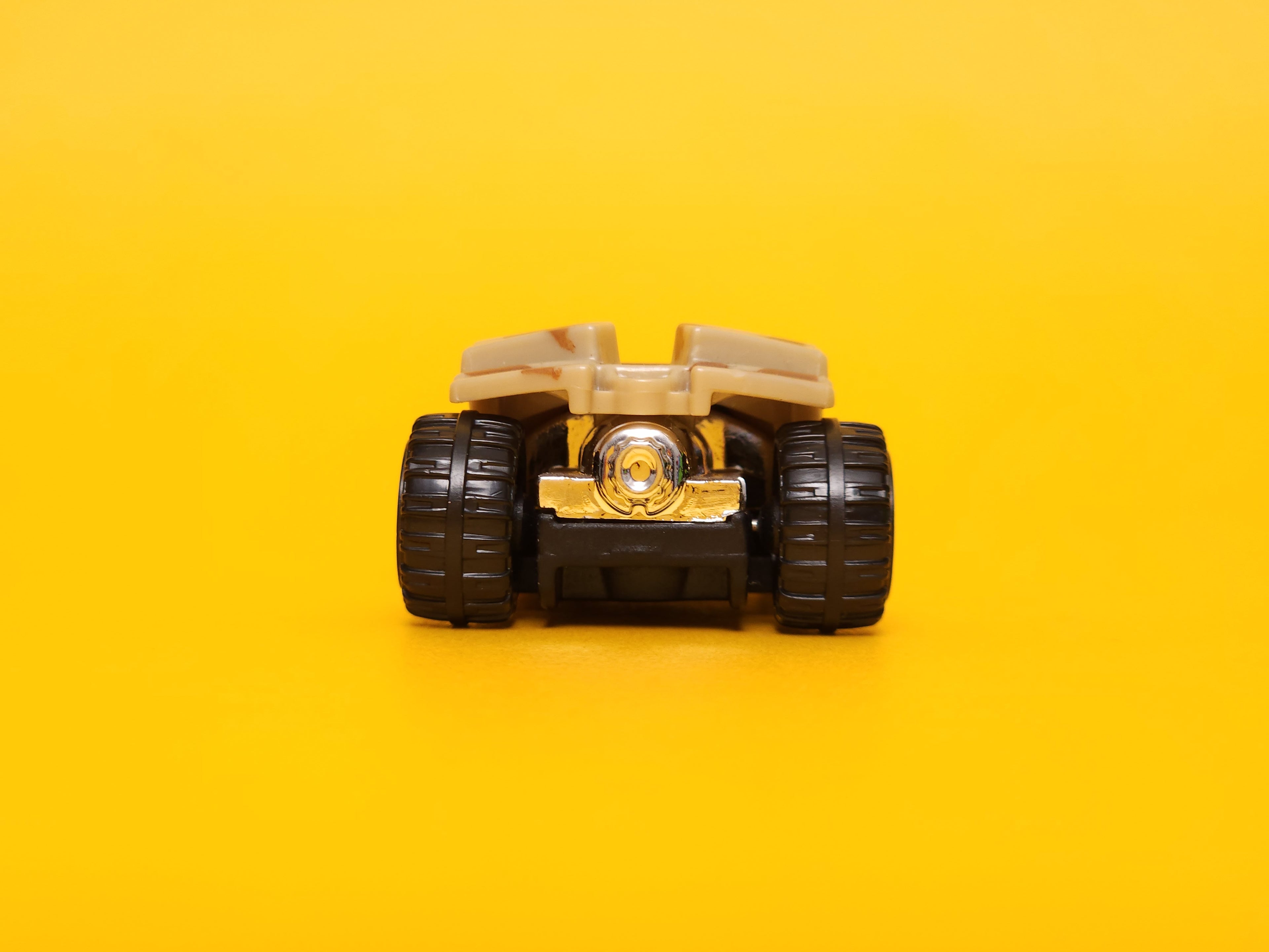 The Dark Knight Batmobile: Tan – 2014 Mattel Hot Wheels Basic
