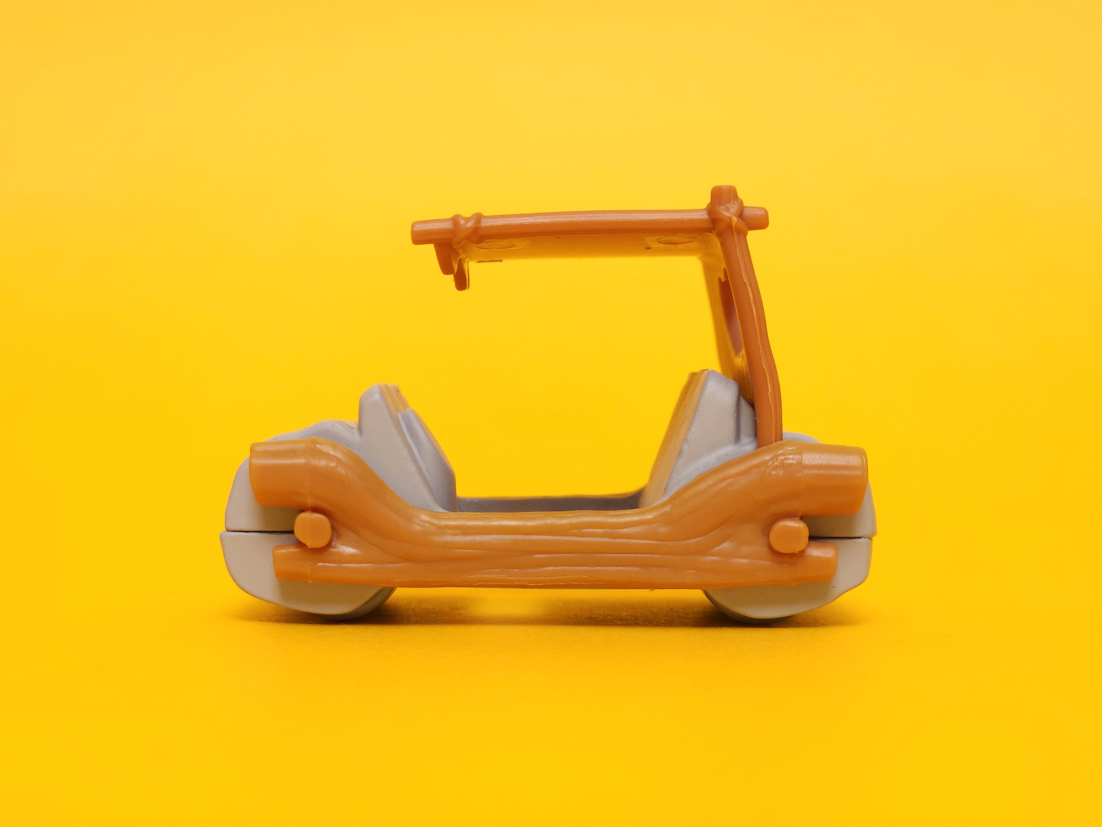 The Flintstones Flintmobile: Brown – 2014 Mattel Hot Wheels Basic
