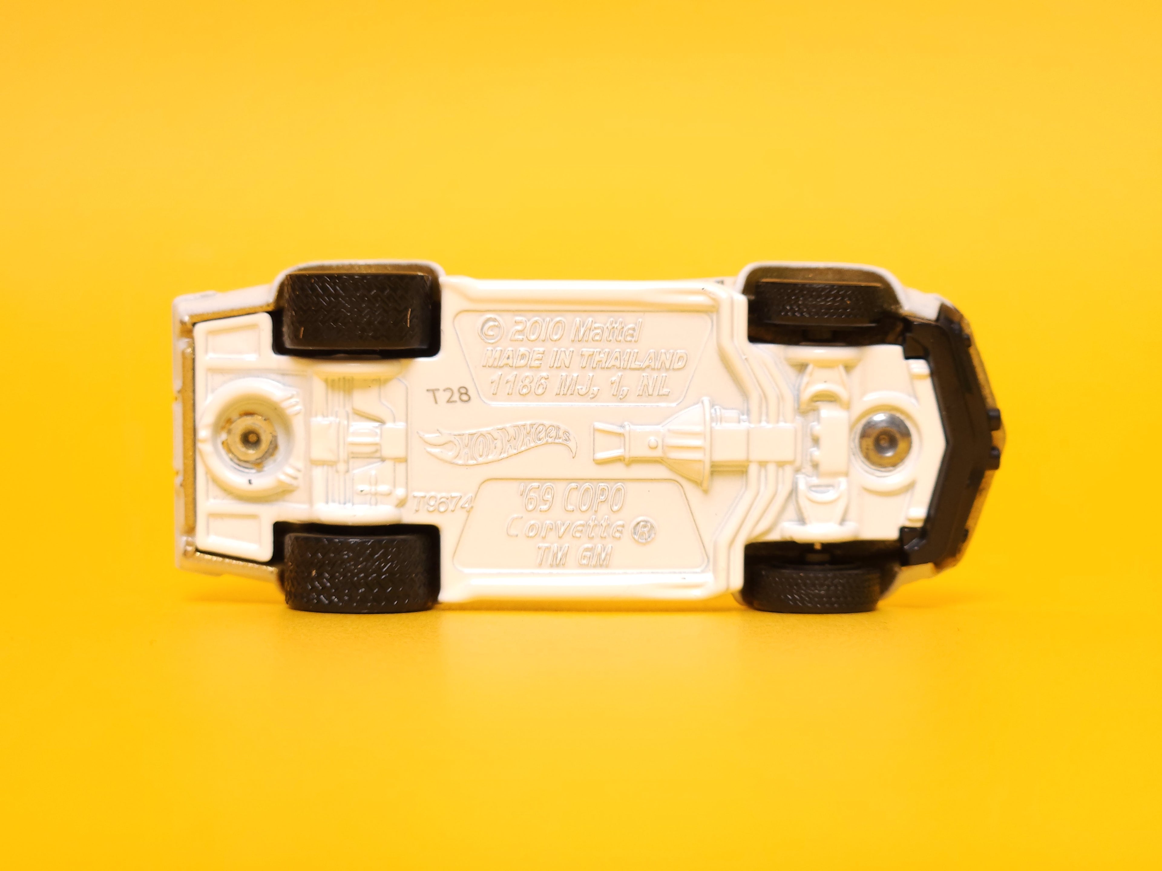 '69 COPO Corvette: White – 2024 Mattel Hot Wheels Premium