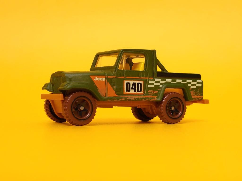 Jeep Scrambler: Olive Green – 2019 Mattel Hot Wheels Silver