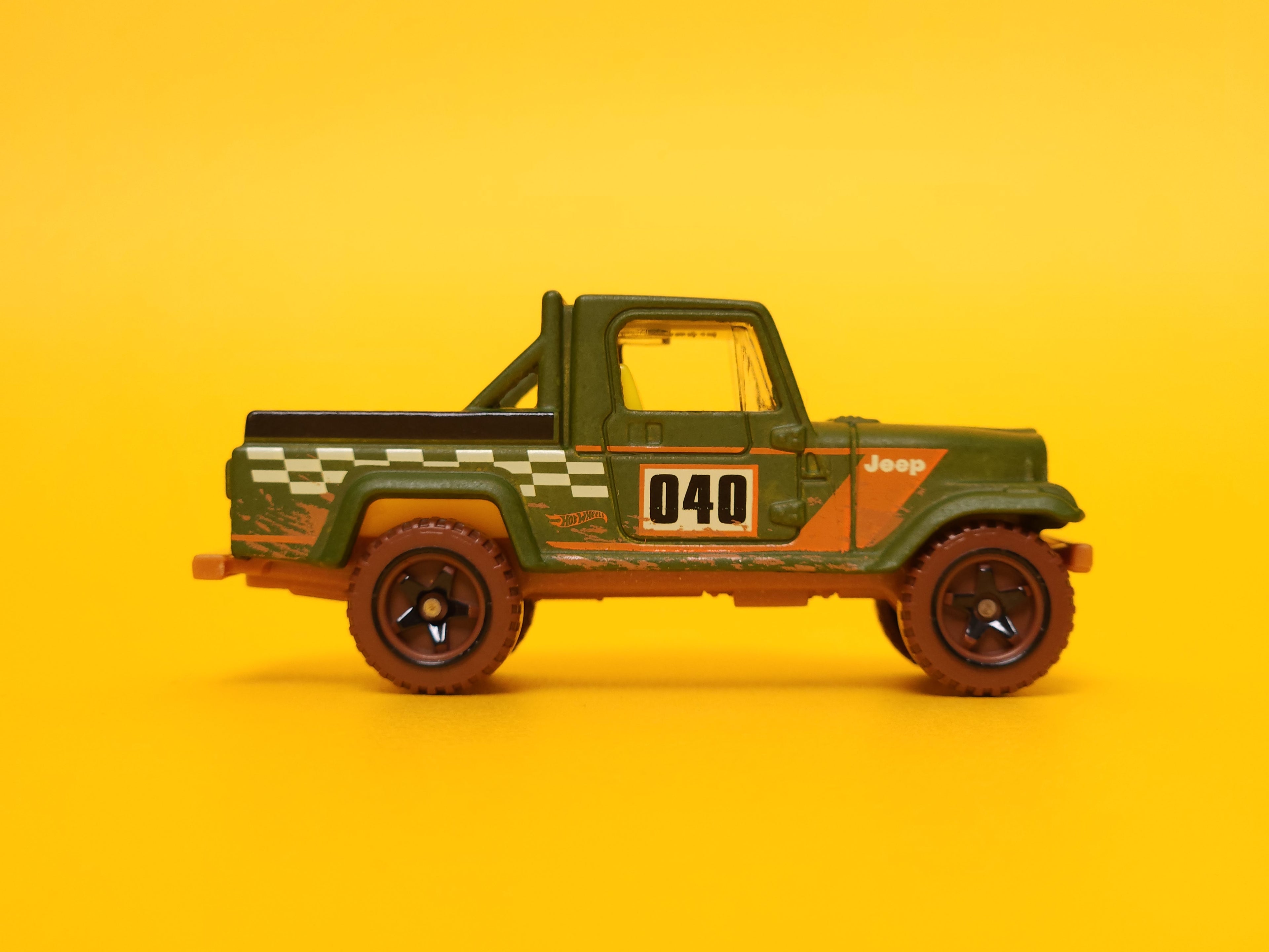 Jeep Scrambler: Olive Green – 2019 Mattel Hot Wheels Silver