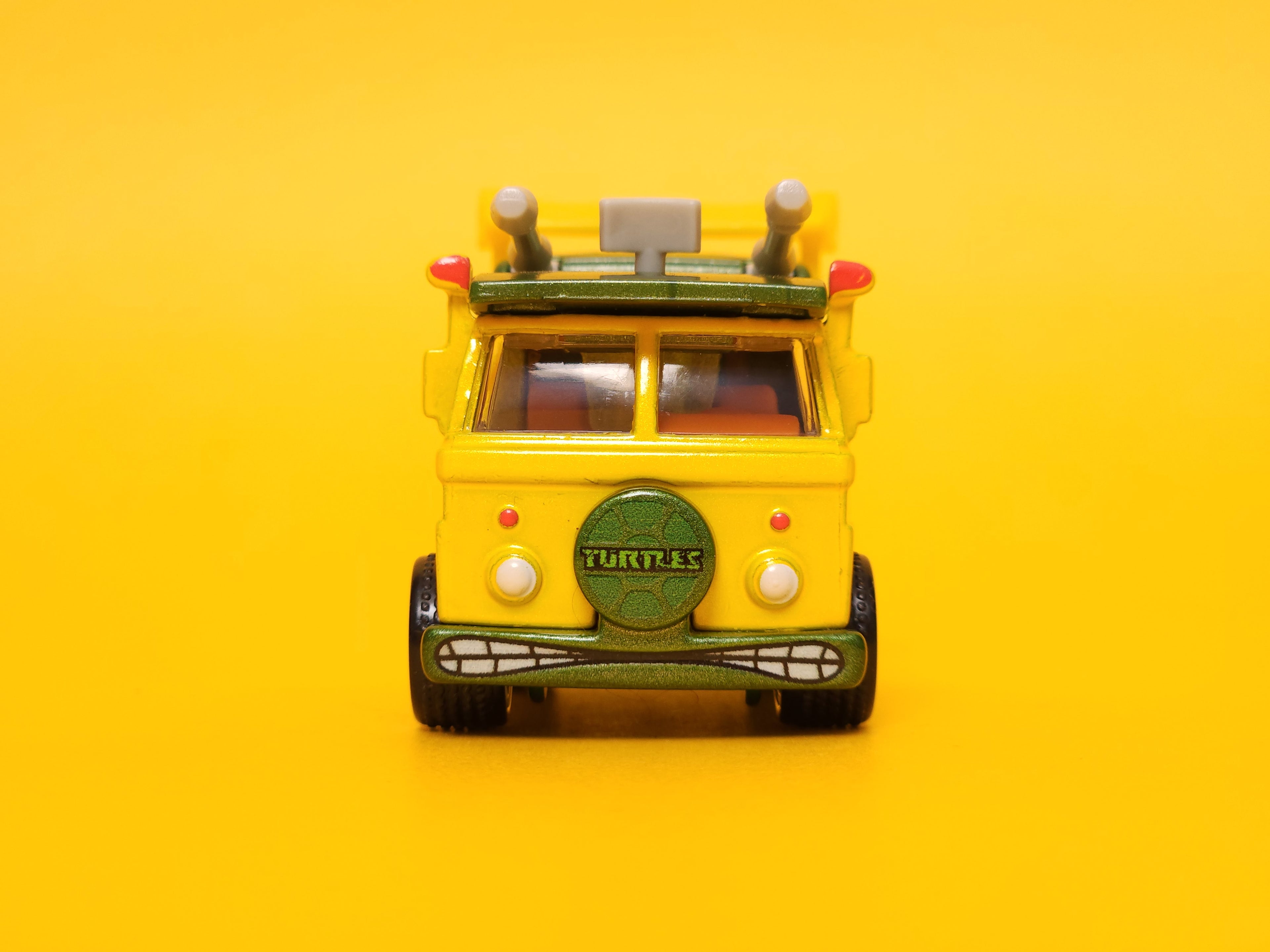 TMNT Party Wagon: Yellow – 2020 Mattel Hot Wheels Premium