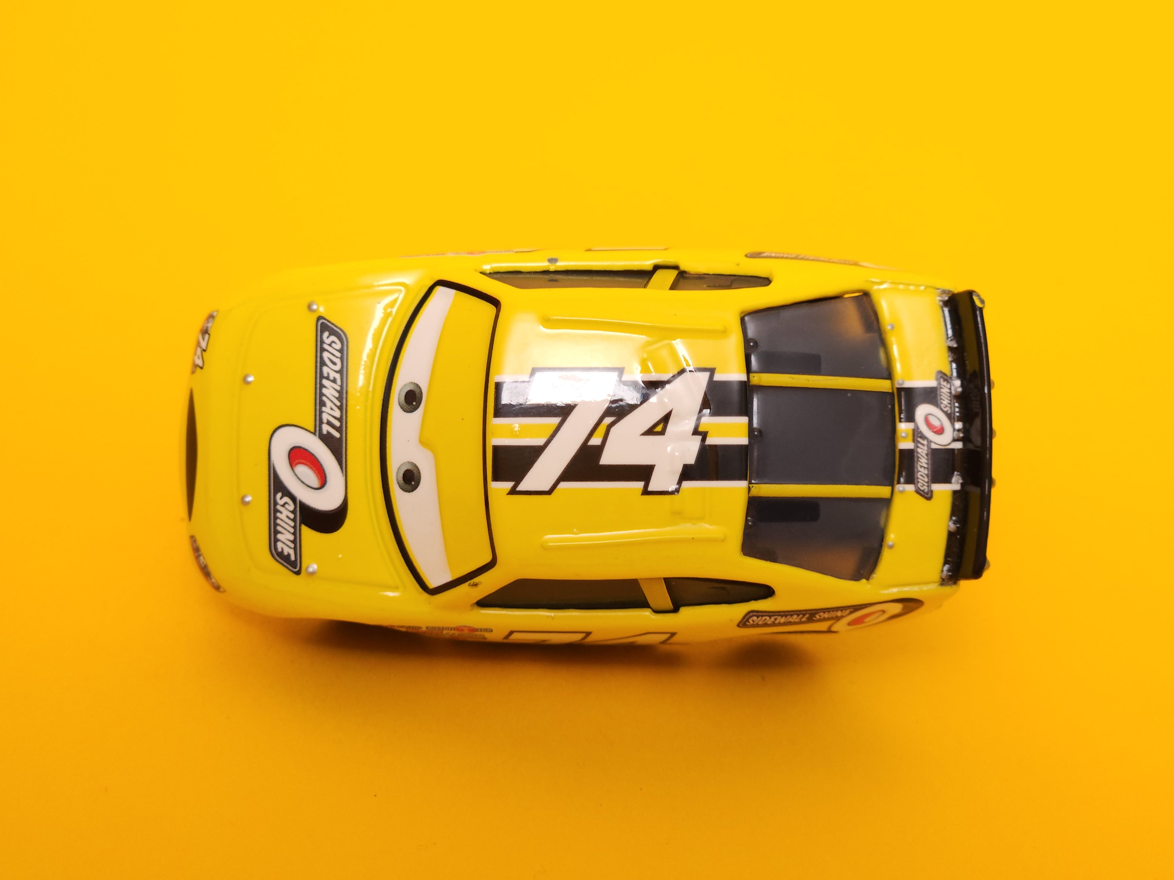 Slider Petrolski: Sidewall Shine #74 (Rubber Tires) – 2010 Mattel Disney Pixar Cars