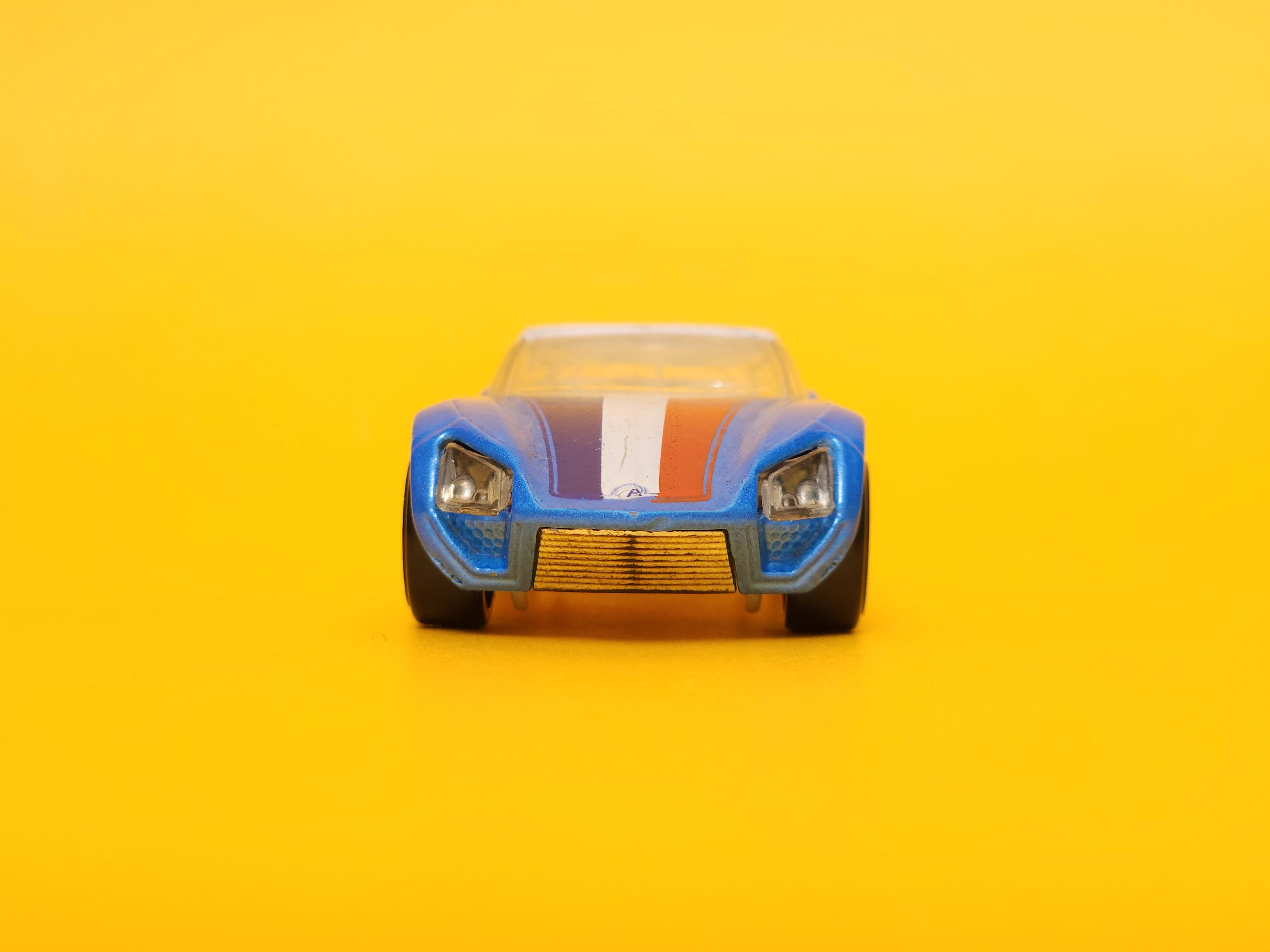 Avant Garde: Metalflake Light Blue – 2009 Mattel Hot Wheels Basic 1st Edition