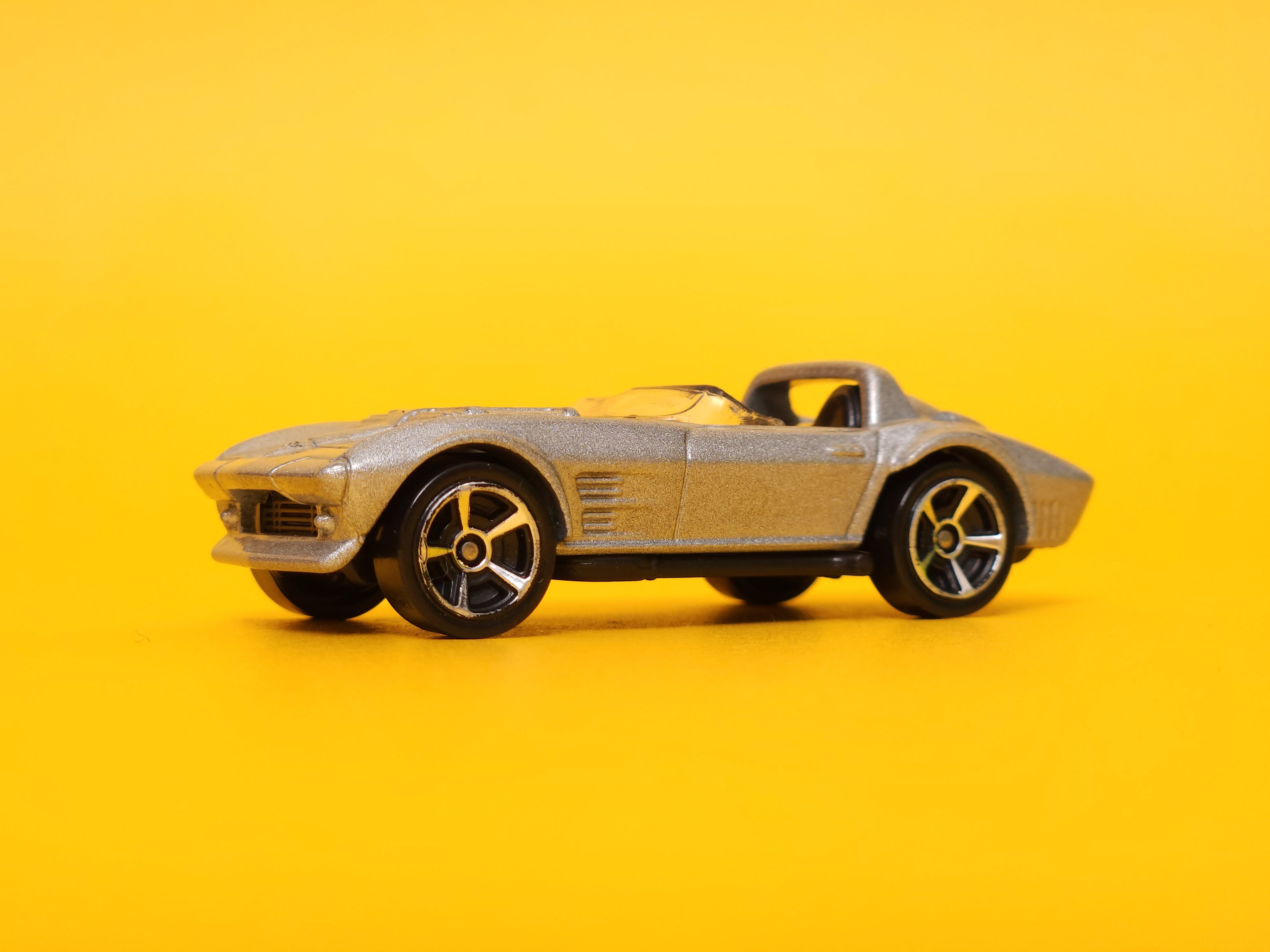 Corvette Grand Sport Roadster: Fast & Furious Metalflake Silver – 2023 Mattel Hot Wheels Basic
