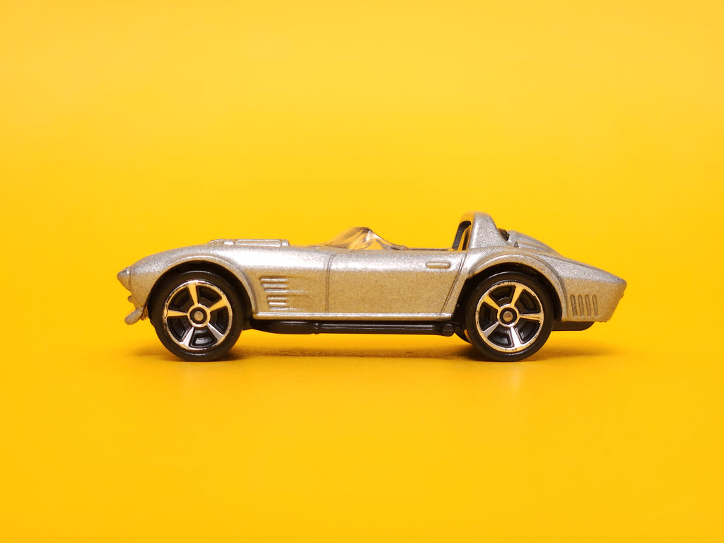 Corvette Grand Sport Roadster: Fast & Furious Metalflake Silver – 2023 Mattel Hot Wheels Basic