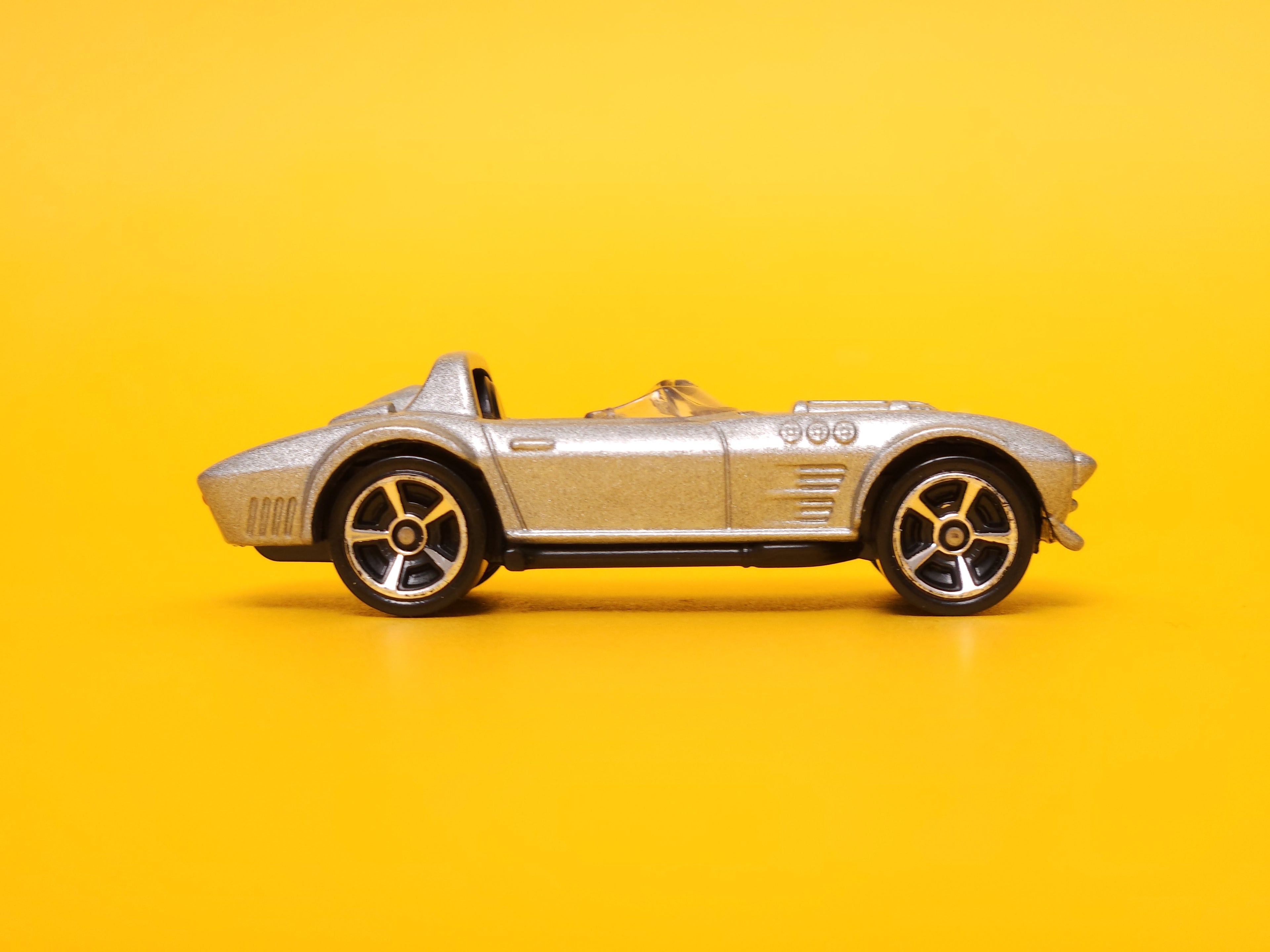 Corvette Grand Sport Roadster: Fast & Furious Metalflake Silver – 2023 Mattel Hot Wheels Basic