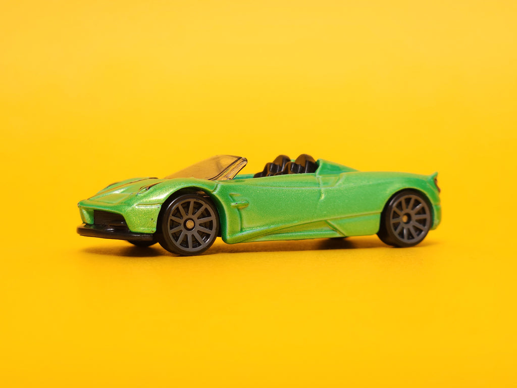 '17 Pagani Huayra Roadster: Pearl Verde Firenze – 2020 Mattel Hot Wheels Basic