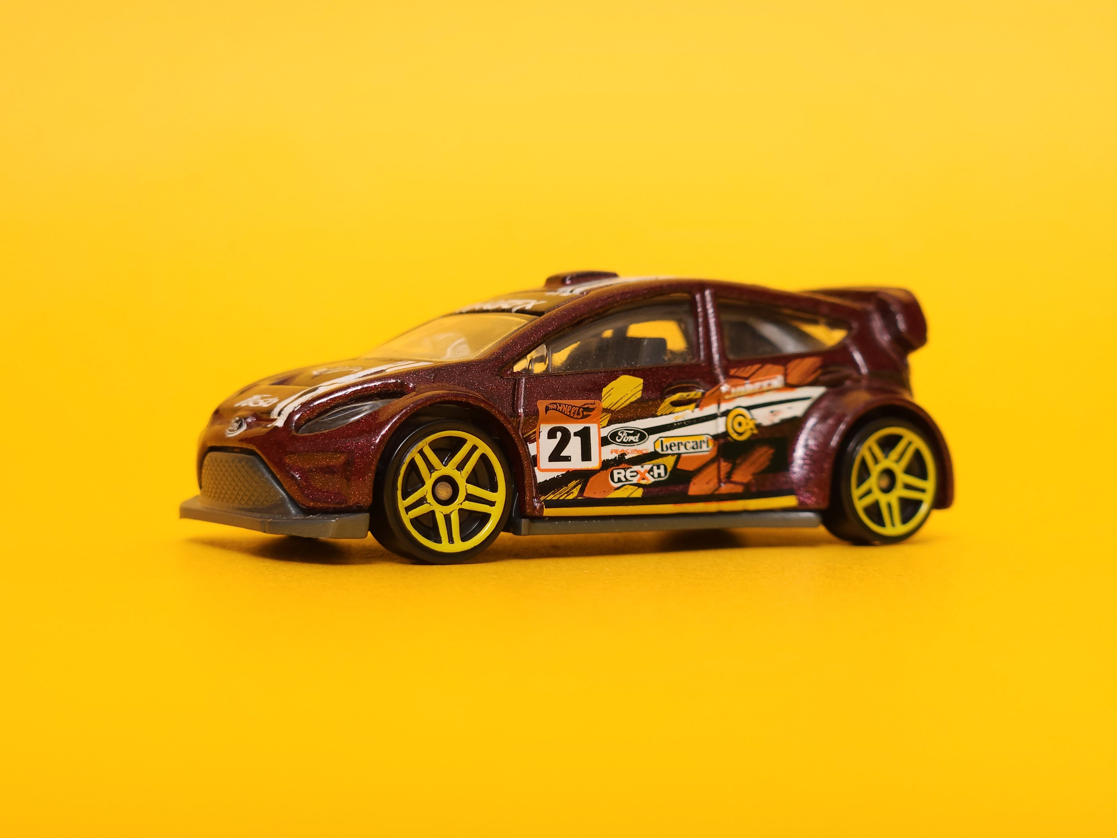 '12 Ford Fiesta: Dark Red – 2015 Mattel Hot Wheels Basic
