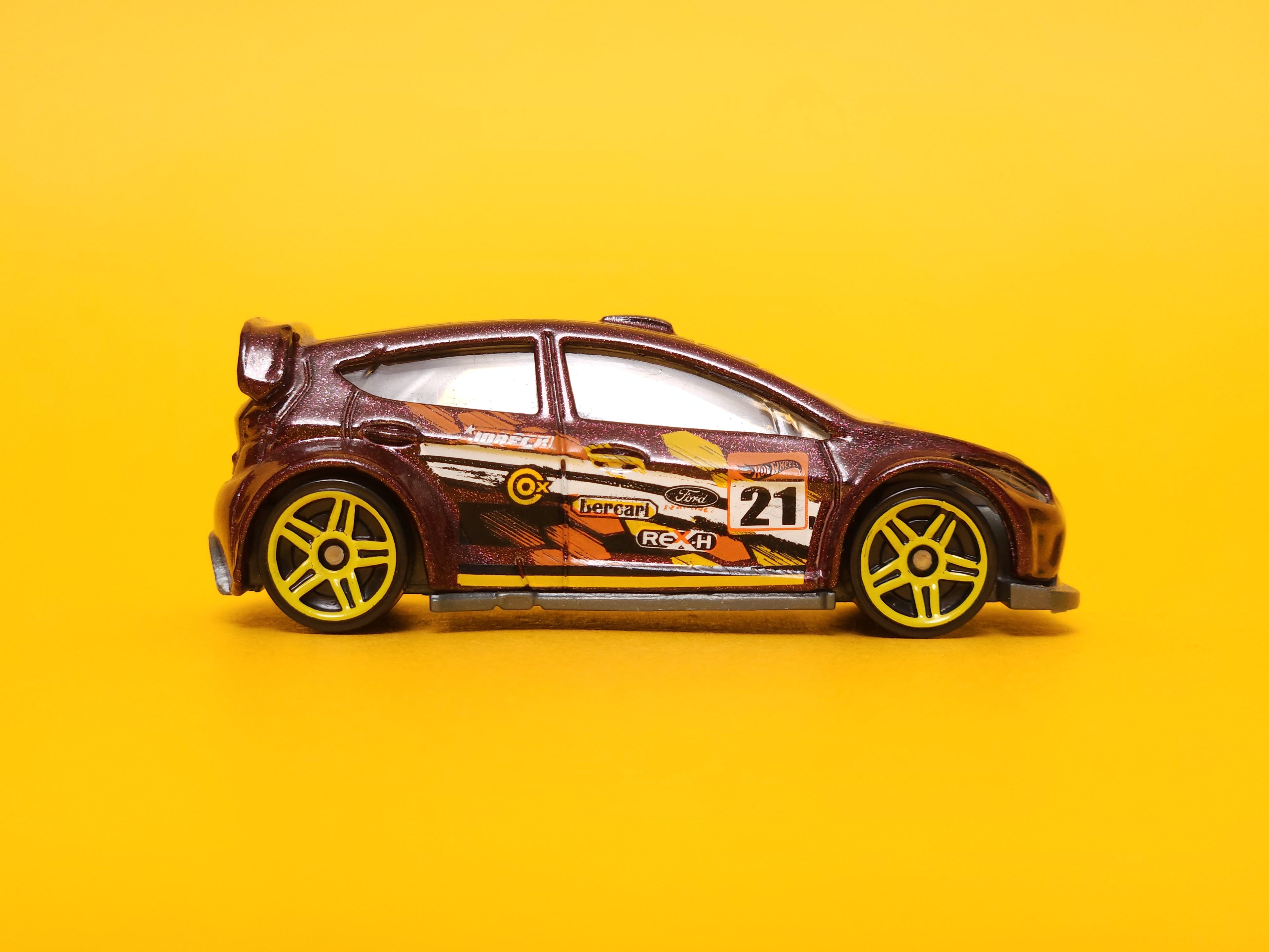 '12 Ford Fiesta: Dark Red – 2015 Mattel Hot Wheels Basic