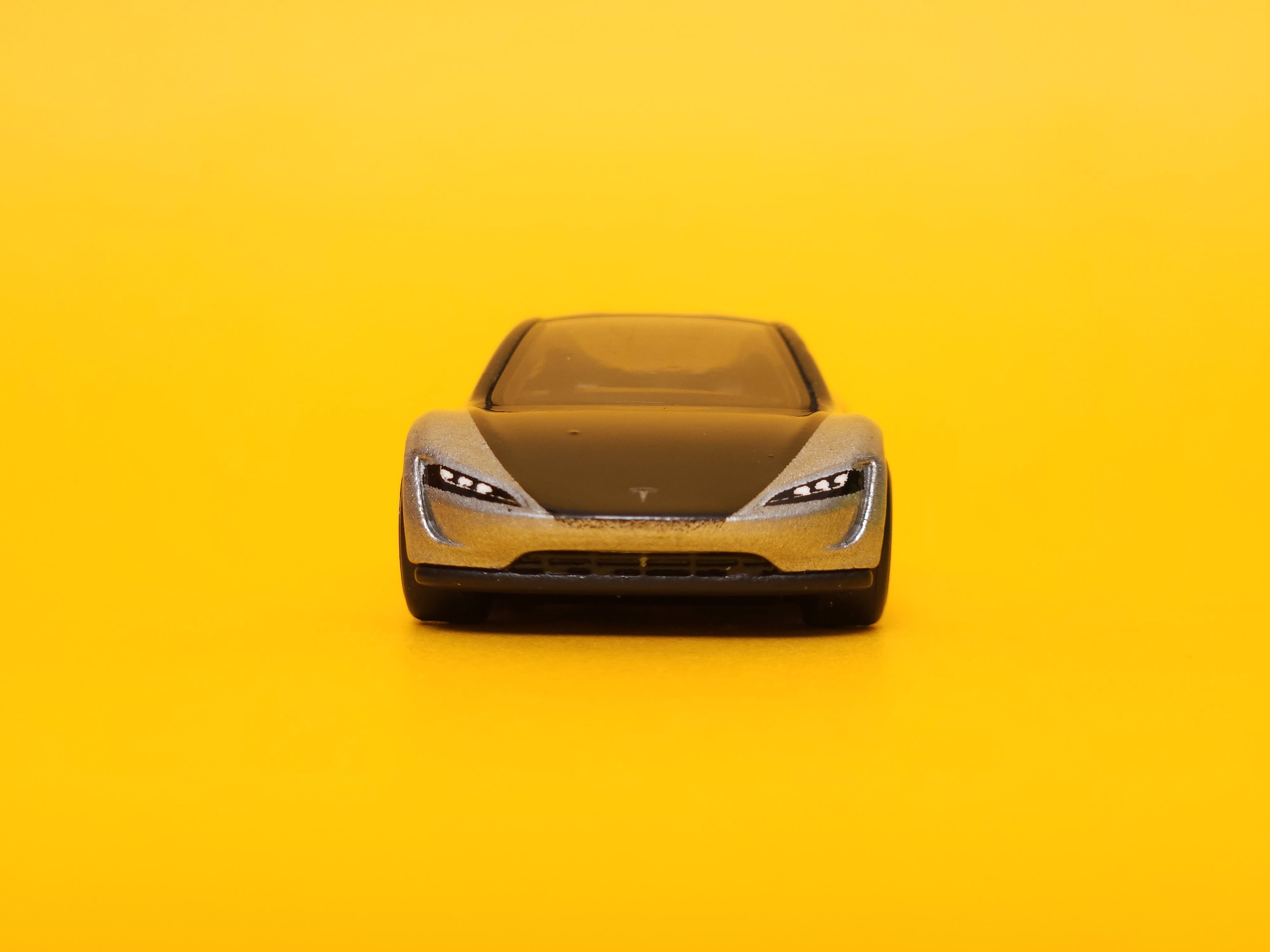 Tesla Roadster: Metalflake Silver – 2022 Mattel Hot Wheels Premium 1st Edition