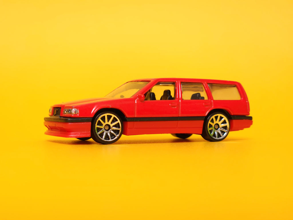 Volvo 850 Estate: Red – 2021 Mattel Hot Wheels Basic
