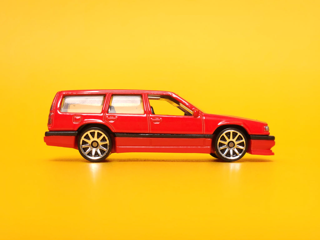 Volvo 850 Estate: Red – 2021 Mattel Hot Wheels Basic