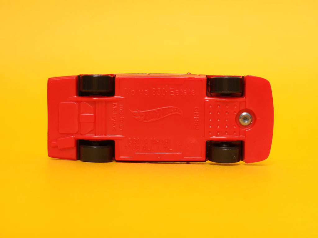 Volvo 850 Estate: Red – 2021 Mattel Hot Wheels Basic