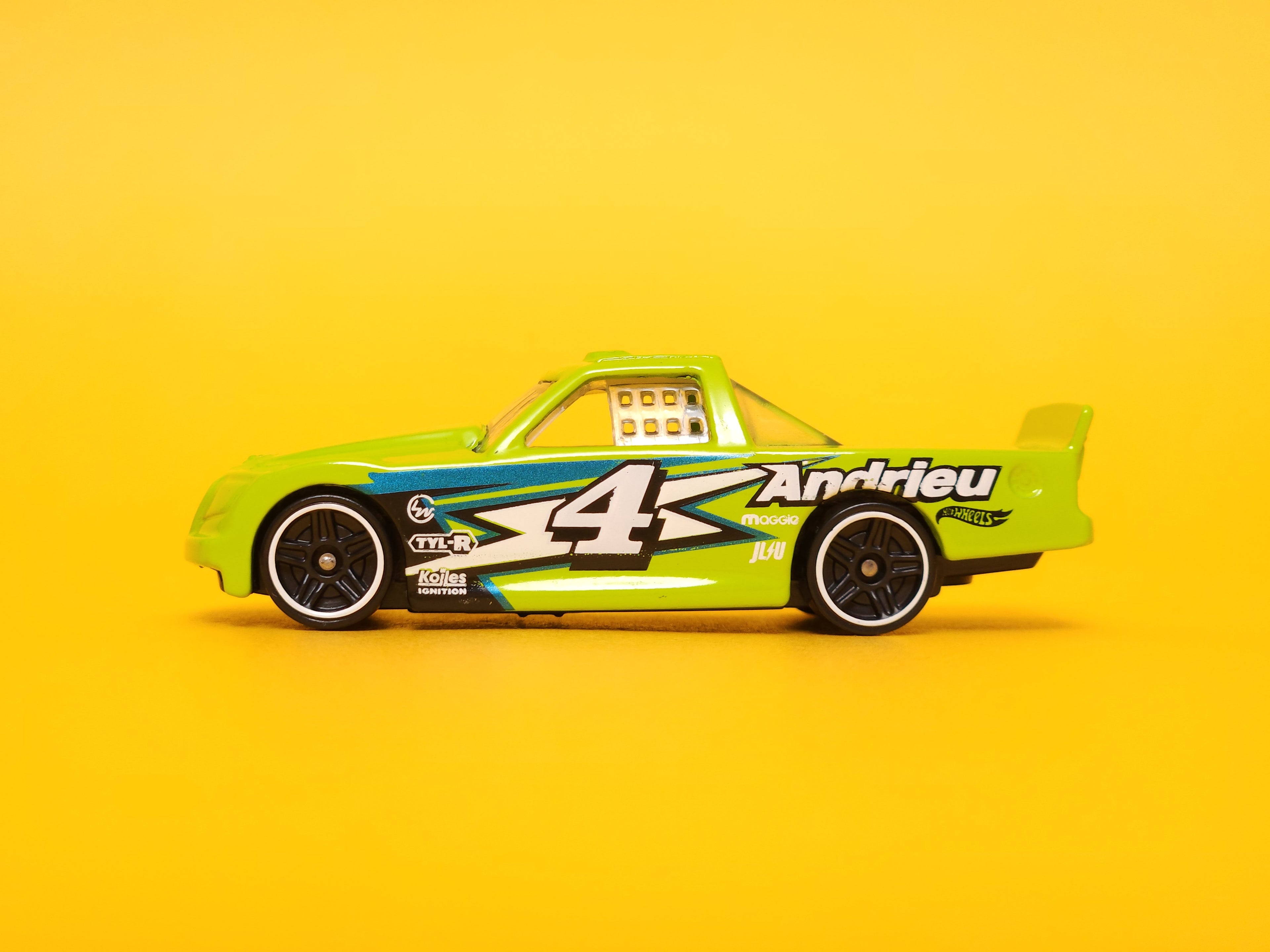 Circle Trucker: Lime – 2024 Mattel Hot Wheels Basic