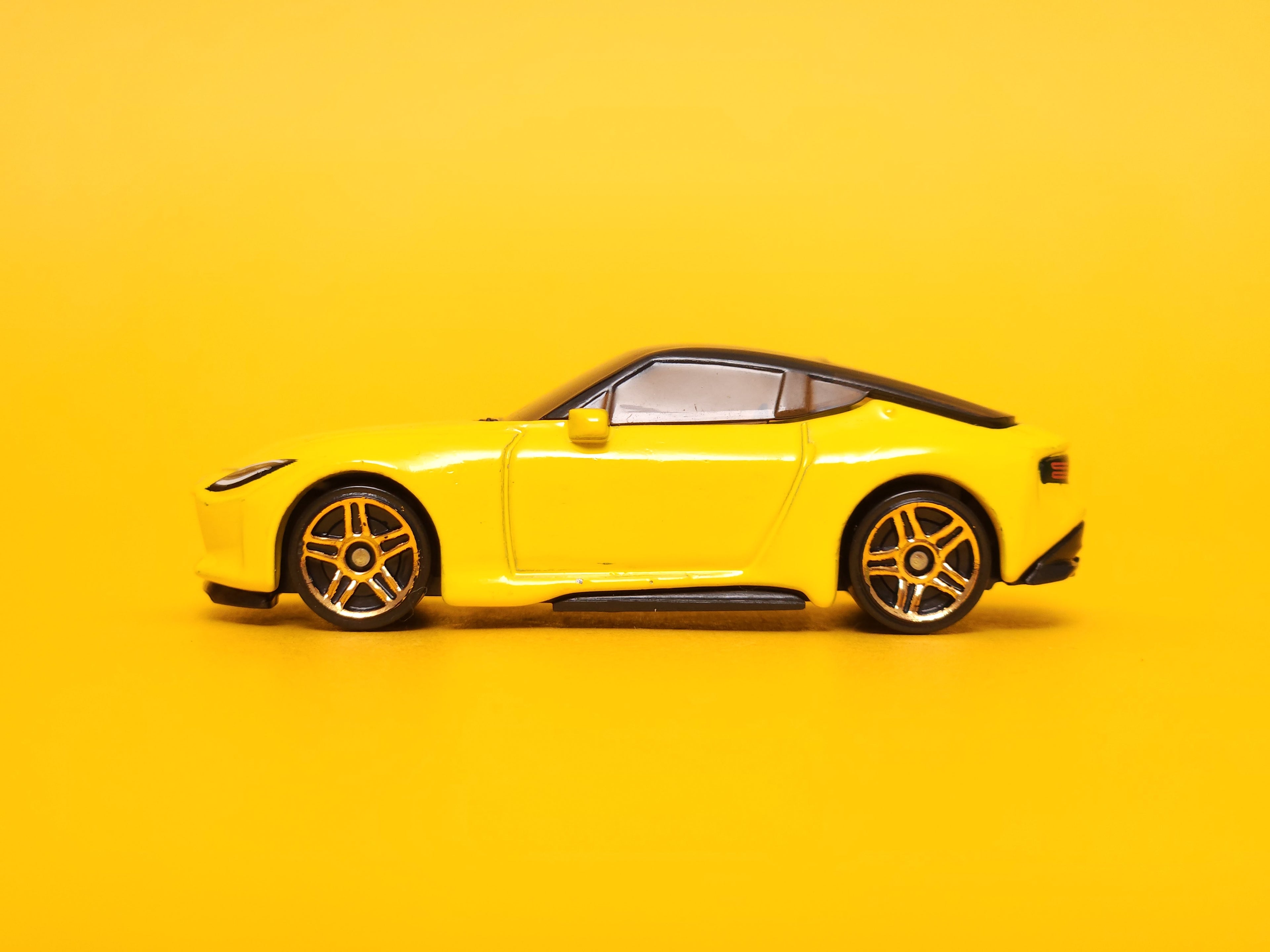 Nissan Z proto: Ikazuchi Yellow – 2022 Mattel Hot Wheels Basic 1st Edition