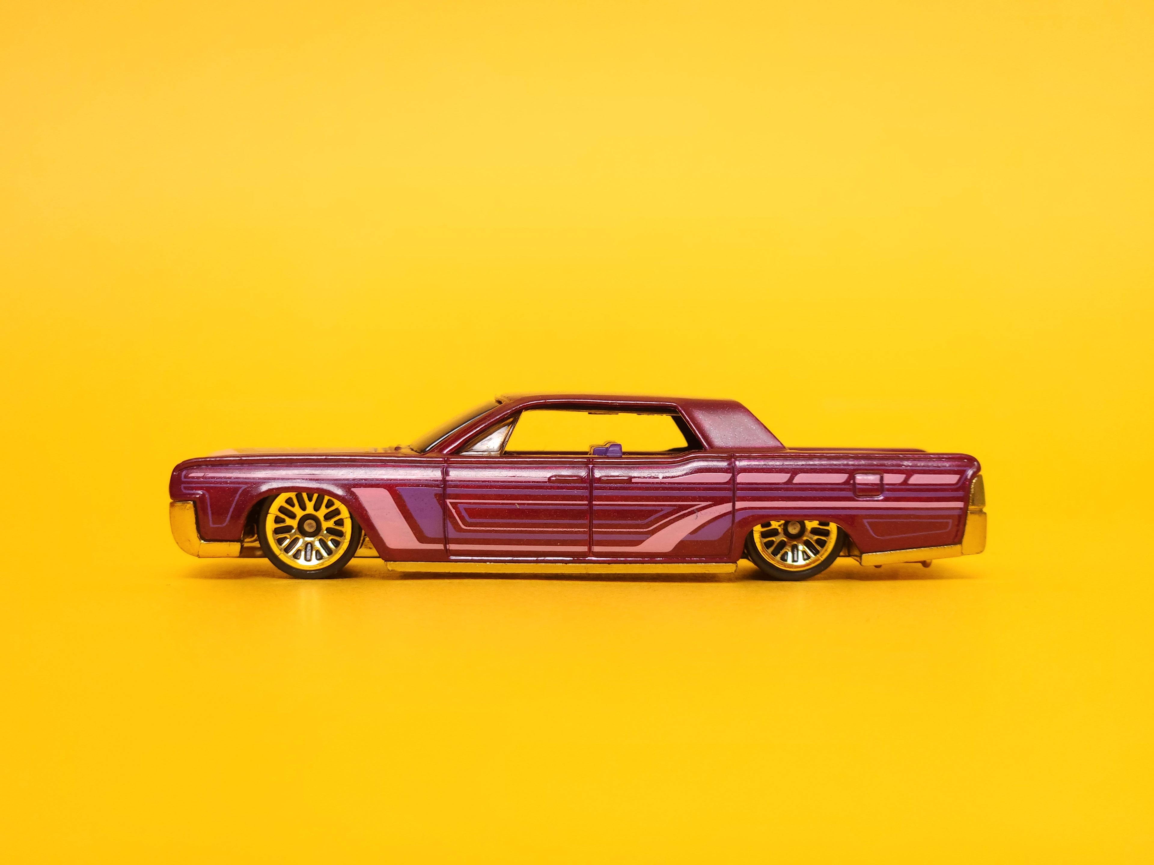 '64 Lincoln Continental: Metalflake Magenta – 2023 Mattel Hot Wheels Basic