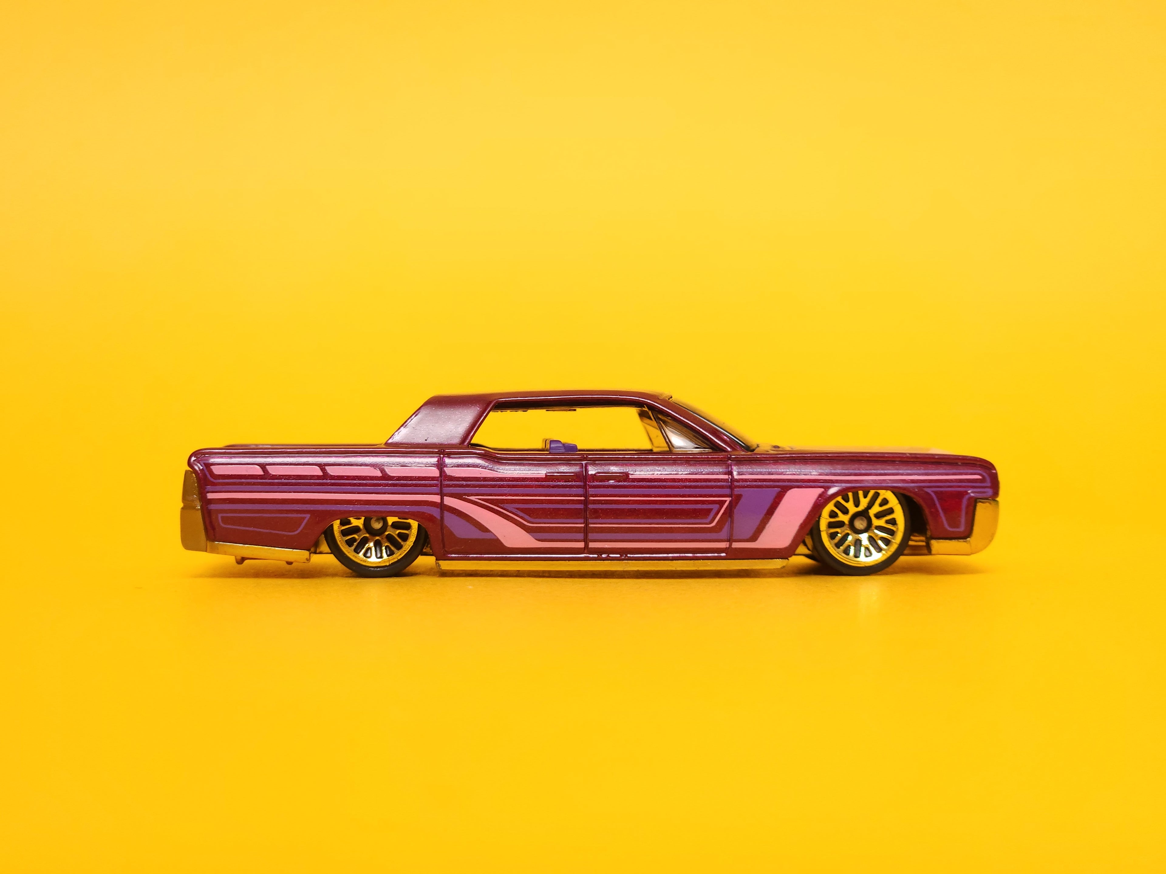 '64 Lincoln Continental: Metalflake Magenta – 2023 Mattel Hot Wheels Basic