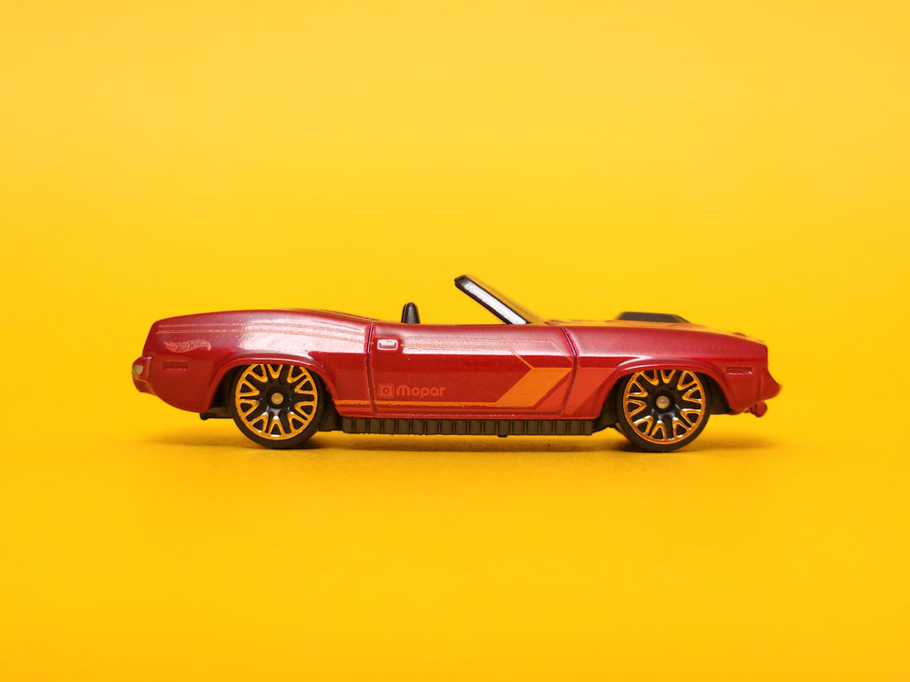 '70 Plymouth Barracuda: Metalflake Red – 2024 Mattel Hot Wheels Basic