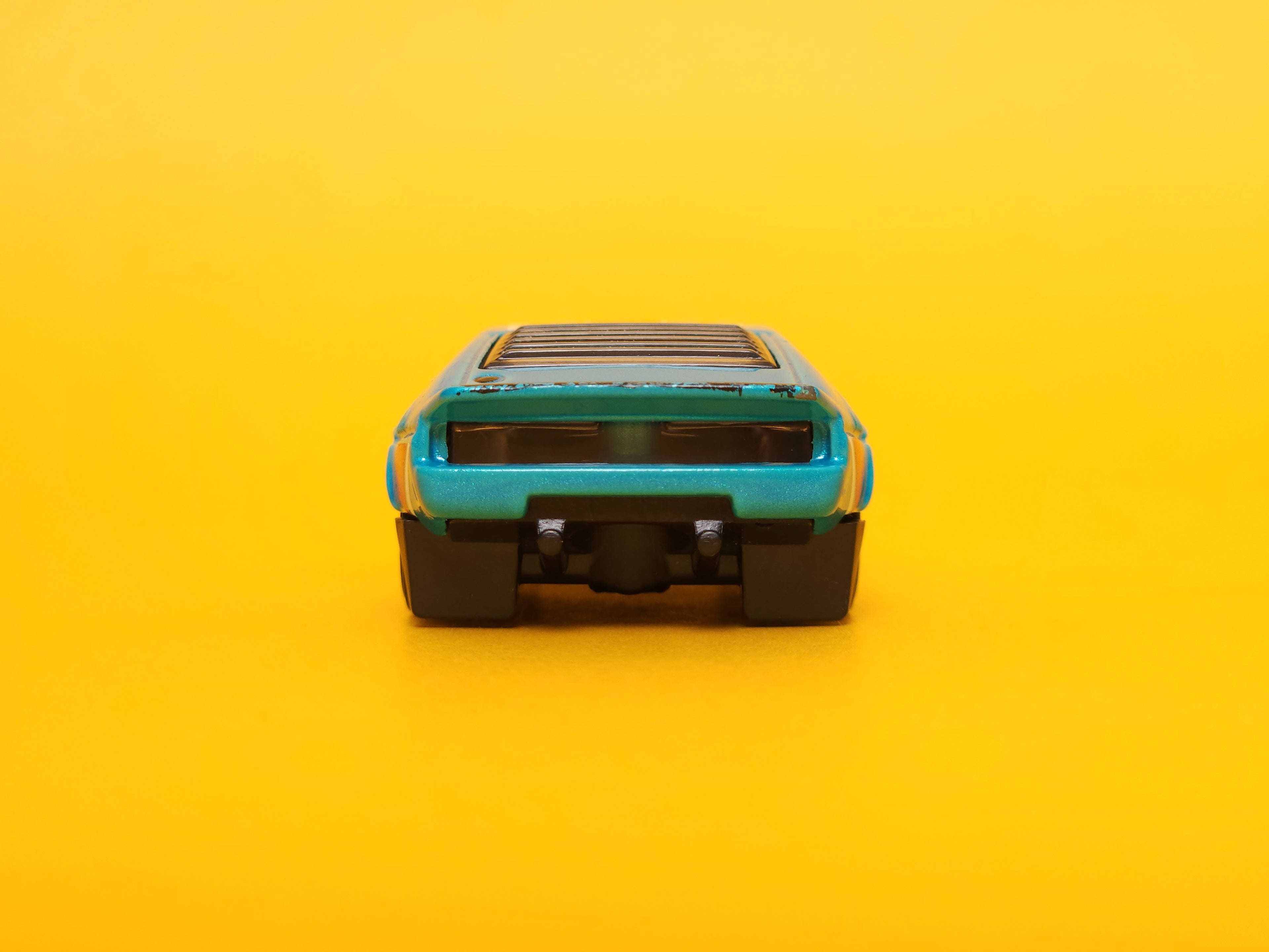 Dimachinni Veloce: Metalflake Teal – 2023 Mattel Hot Wheels Basic