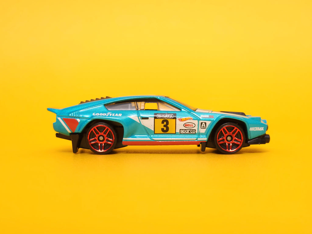 Dimachinni Veloce: Metalflake Teal – 2023 Mattel Hot Wheels Basic