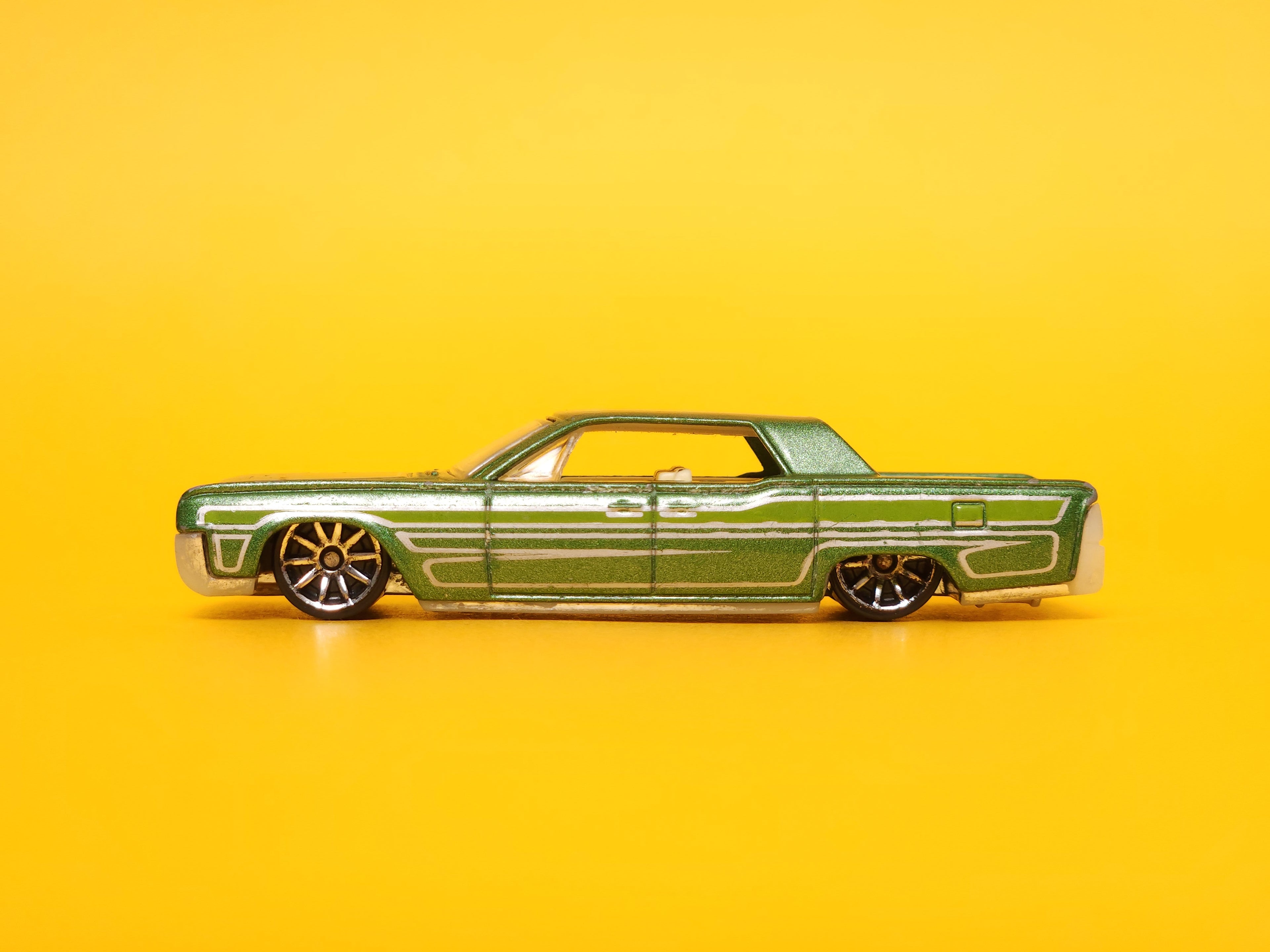 '64 Lincoln Continental: Metallic Dark Green – 2013 Mattel Hot Wheels Basic
