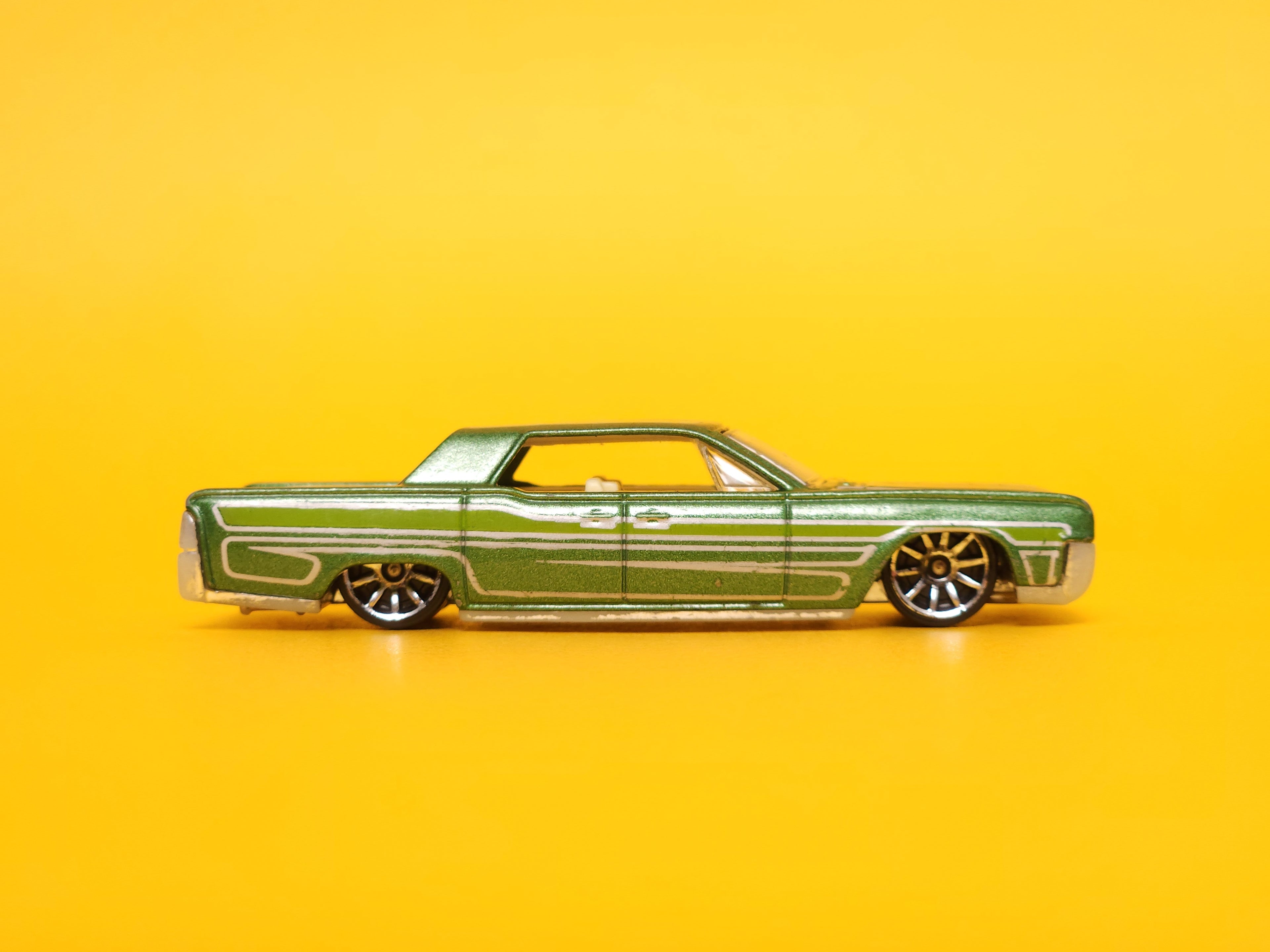 '64 Lincoln Continental: Metallic Dark Green – 2013 Mattel Hot Wheels Basic