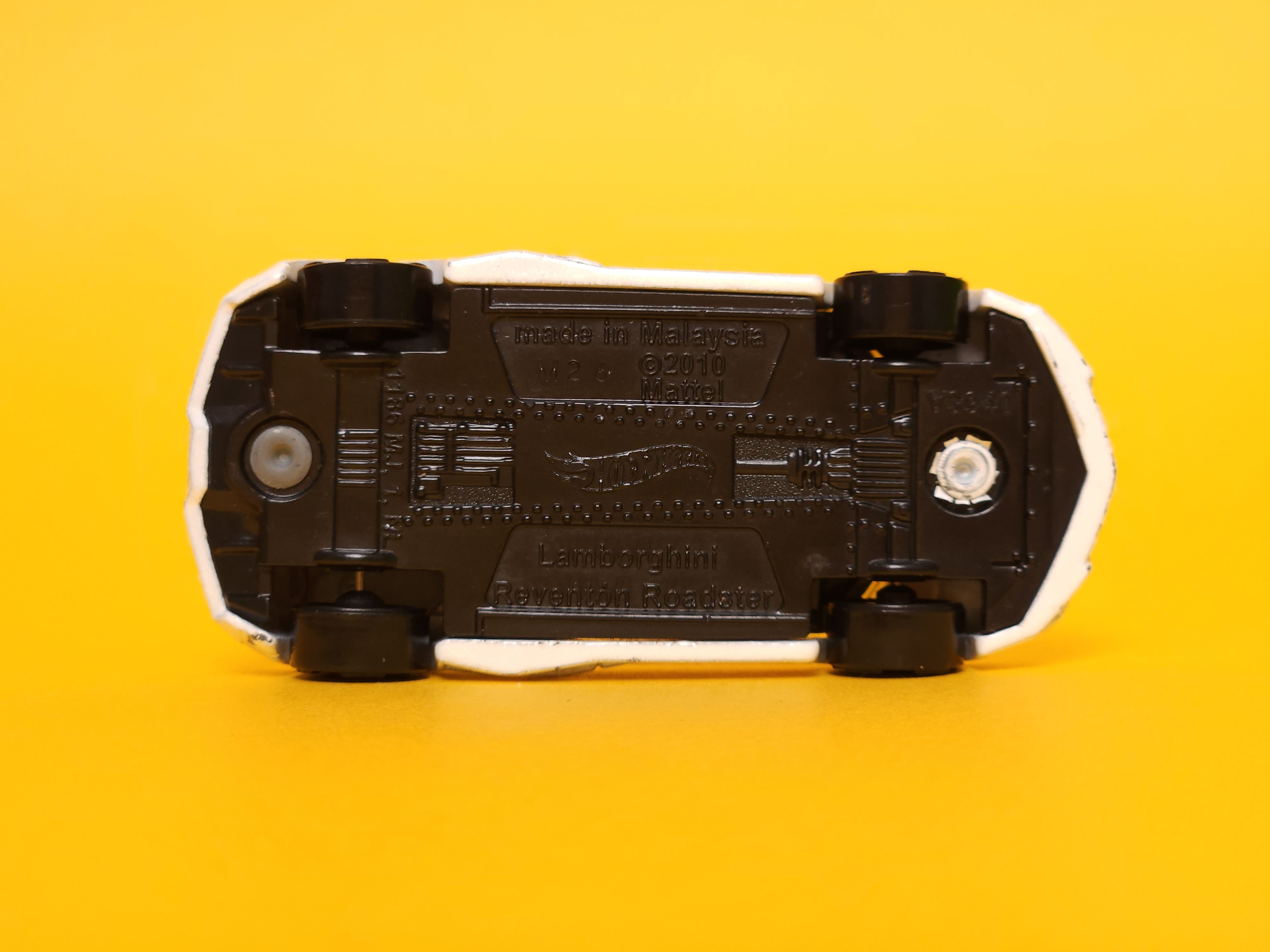 Lamborghini Reventón Roadster: Pearl White – 2019 Mattel Hot Wheels Basic