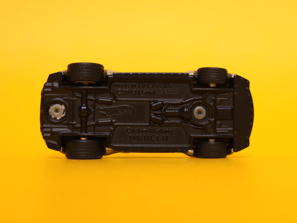 2014 Custom Mustang: Need For Speed Metalflake Ingot Silver – 2014 Mattel Hot Wheels Premium 1st Edition