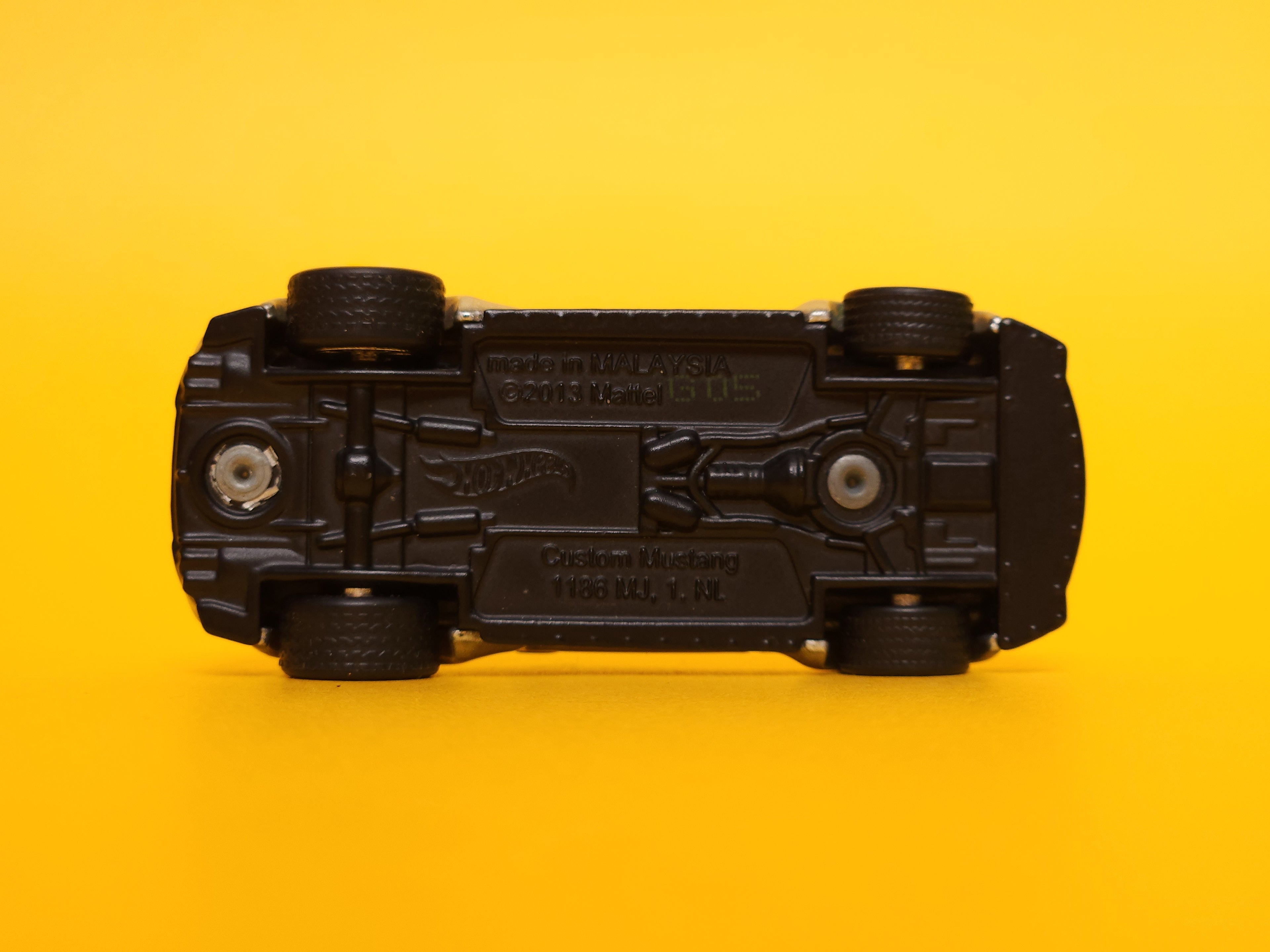 2014 Custom Mustang: Need For Speed Metalflake Ingot Silver – 2014 Mattel Hot Wheels Premium 1st Edition