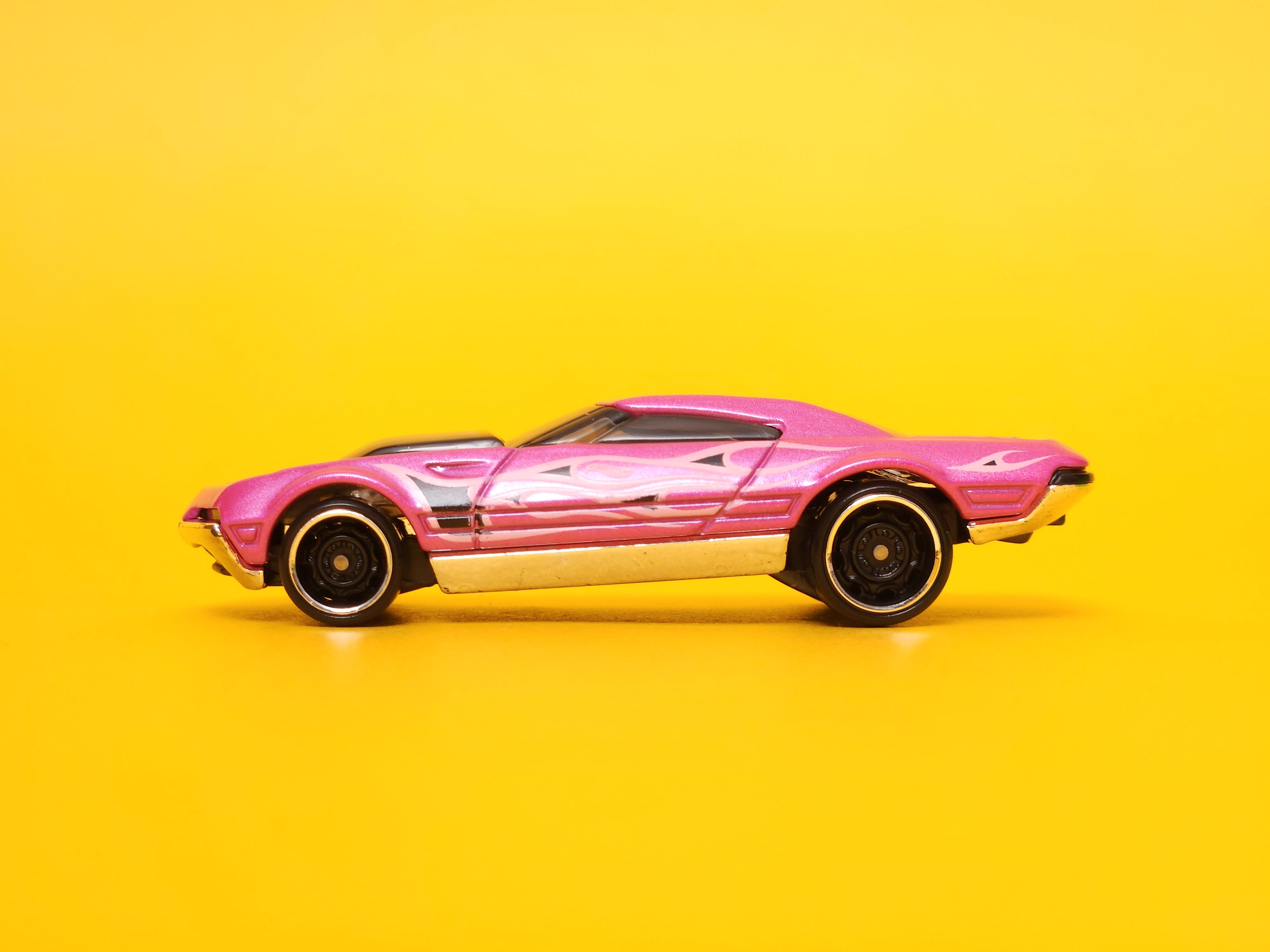 Muscle Speeder: Metalflake Pink  – 2024 Mattel Hot Wheels Basic