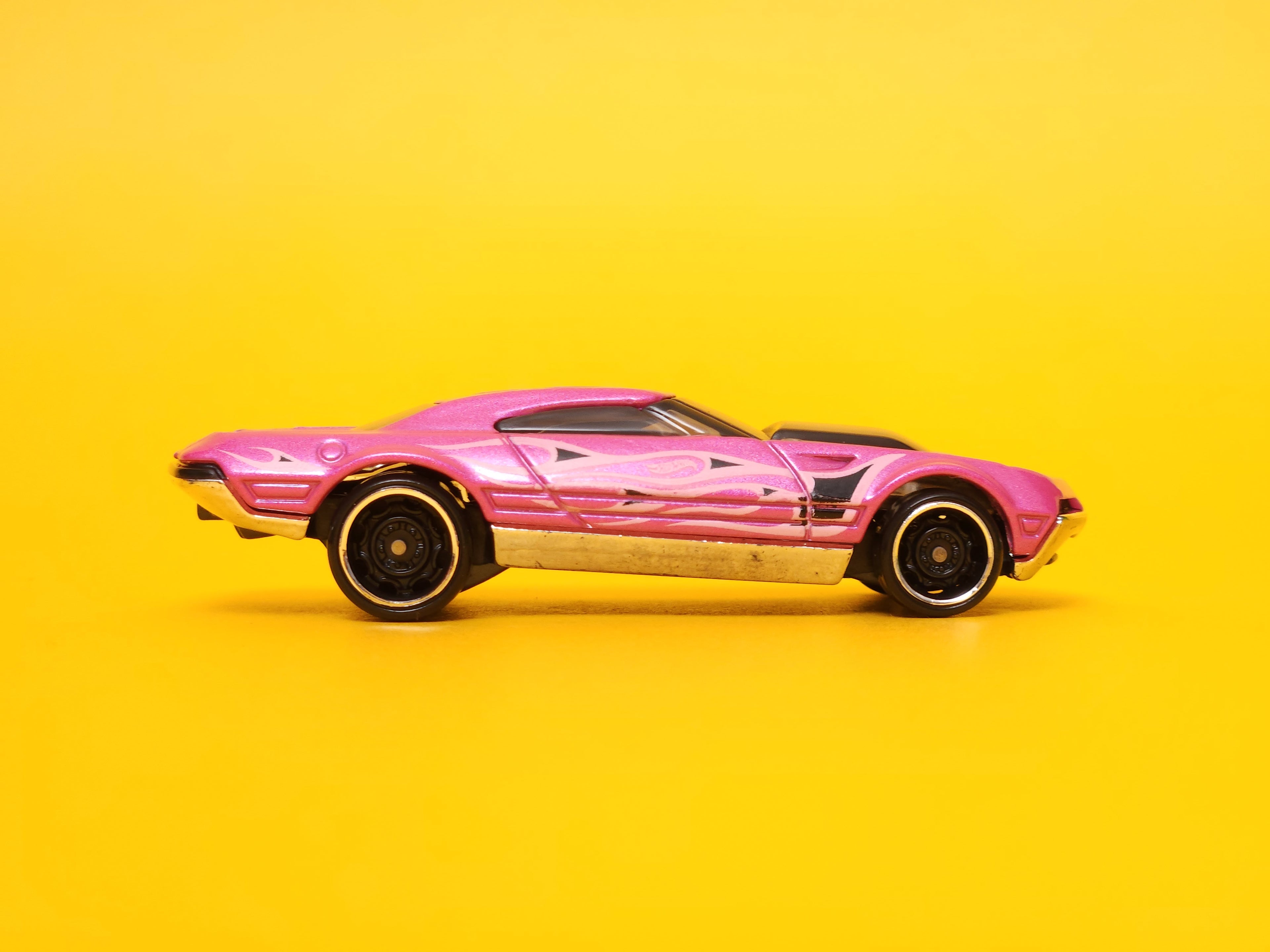Muscle Speeder: Metalflake Pink  – 2024 Mattel Hot Wheels Basic