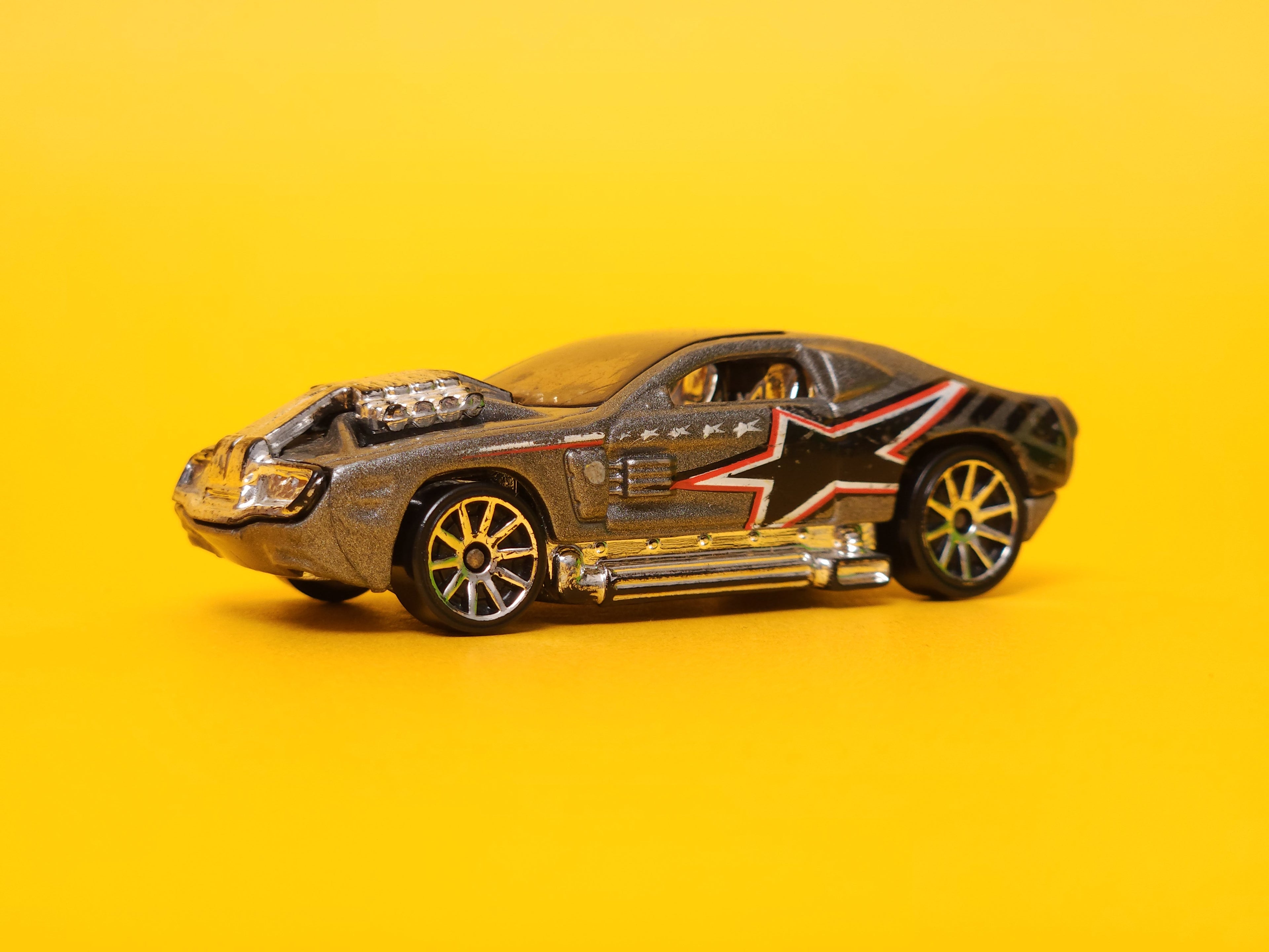 Hollowback: Metallic Gray – 2007 Mattel Hot Wheels Basic