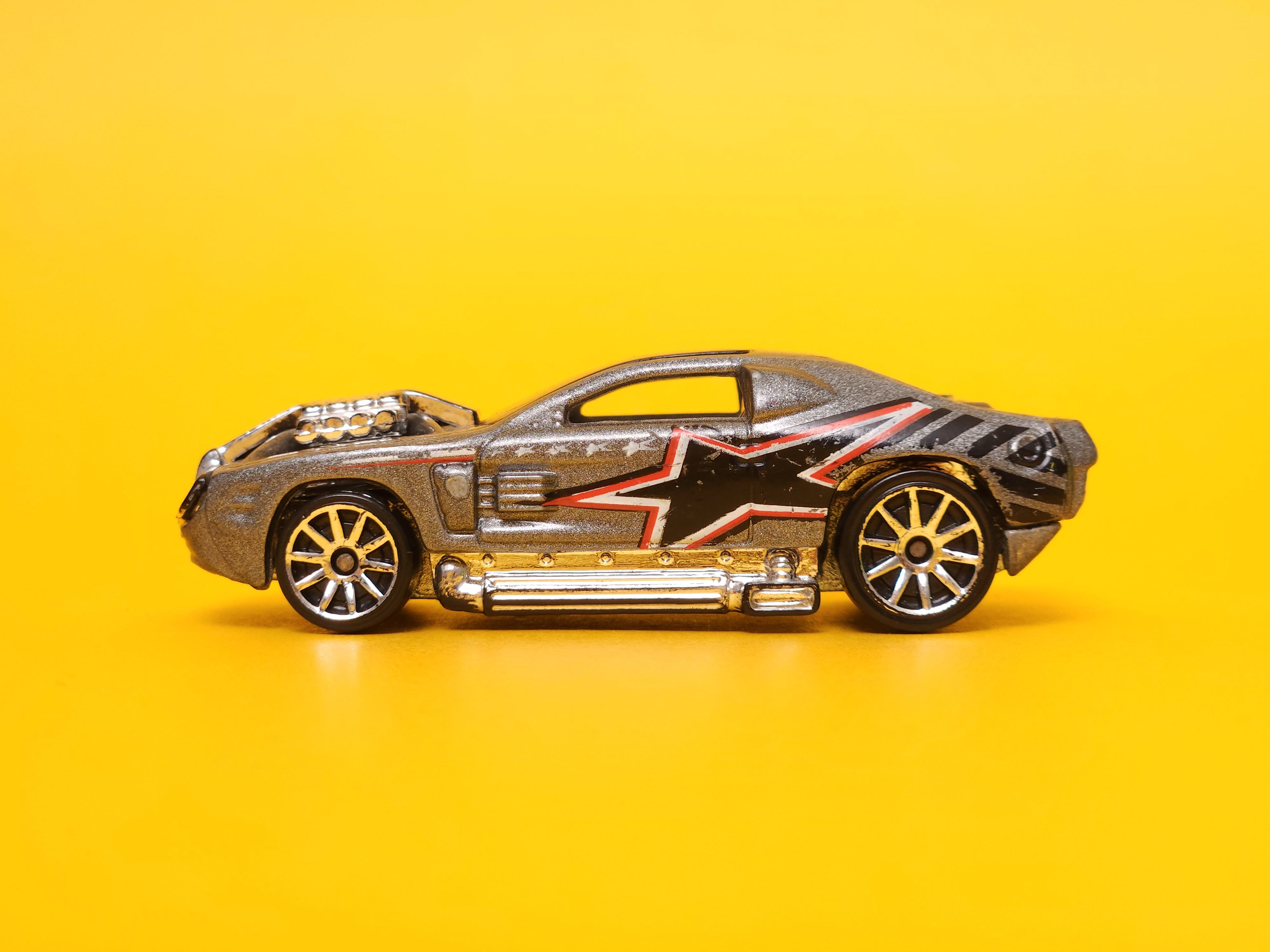 Hollowback: Metallic Gray – 2007 Mattel Hot Wheels Basic