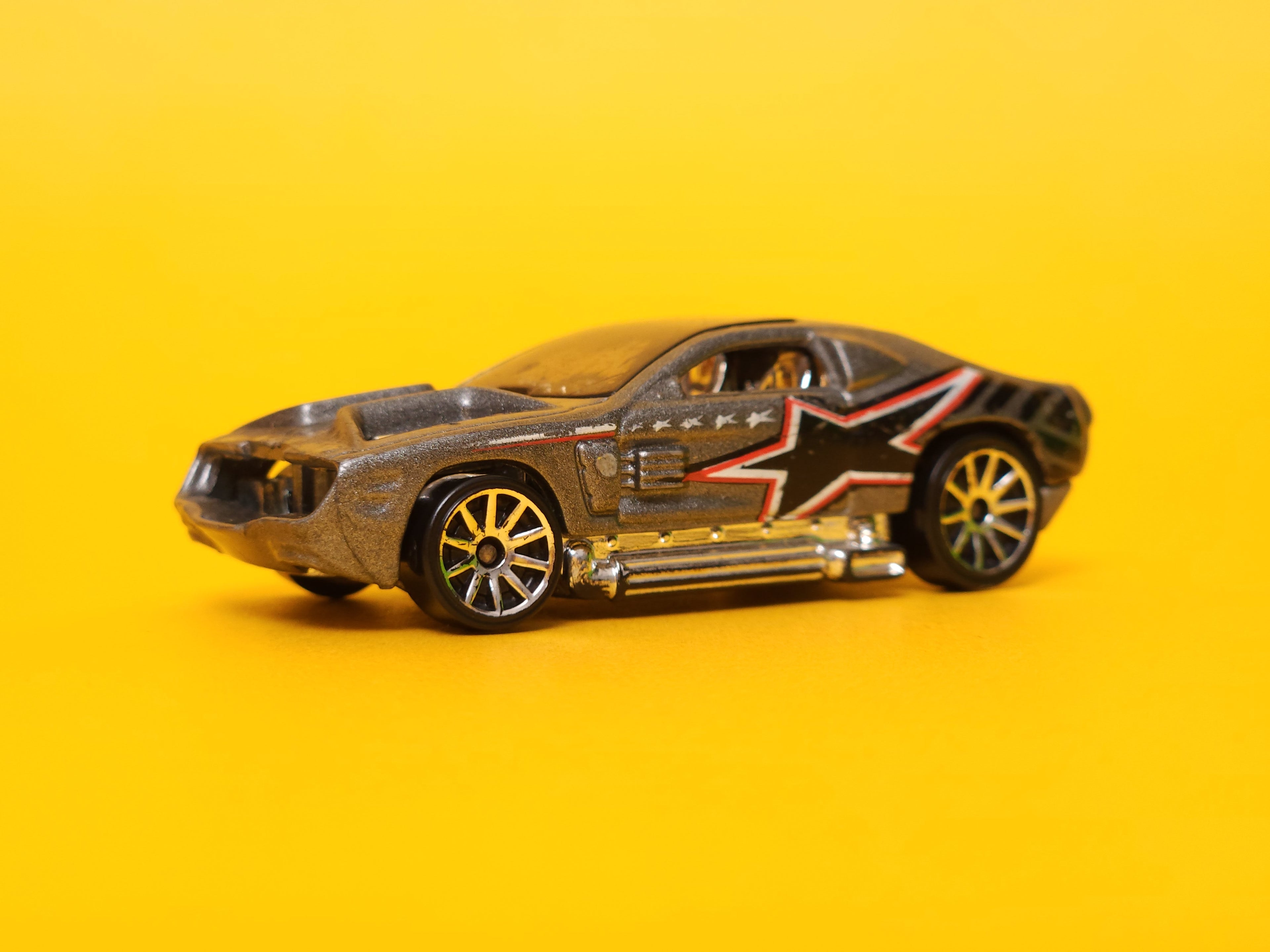 Hollowback: Metallic Gray – 2007 Mattel Hot Wheels Basic