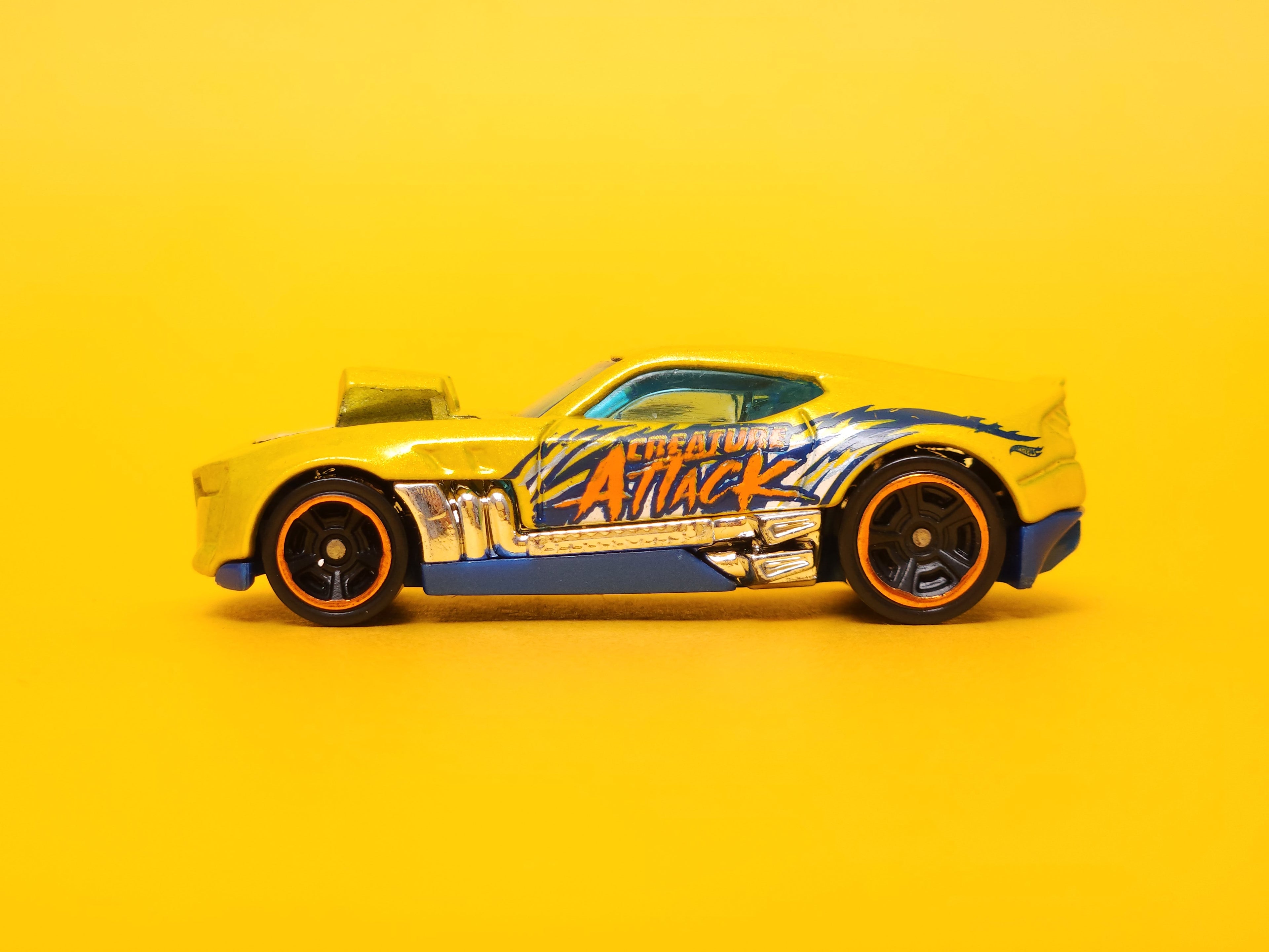 Twinduction: Yellow – 2018 Mattel Hot Wheels Basic