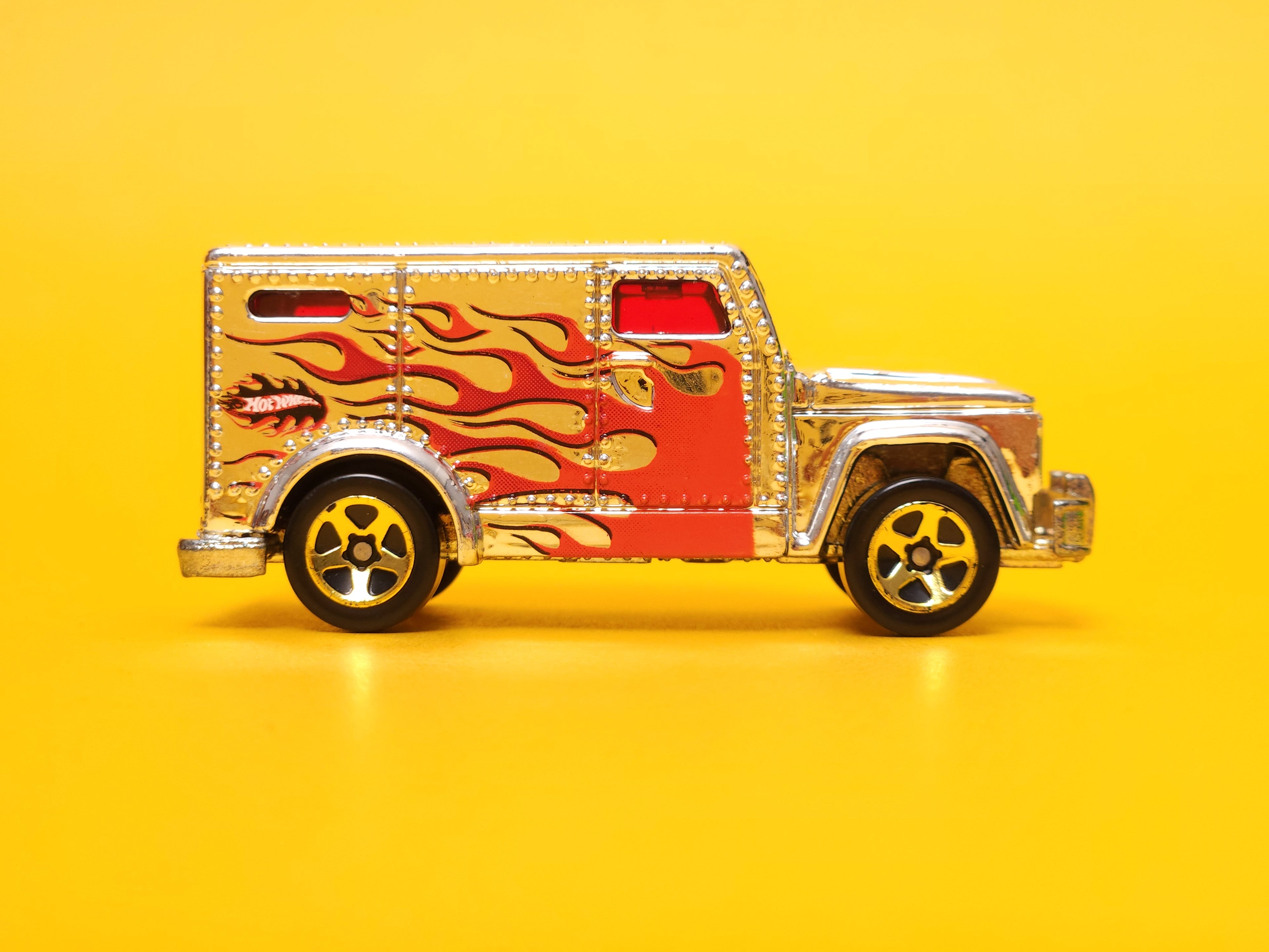Armored Truck: Chrome – 2004 Mattel Hot Wheels Basic