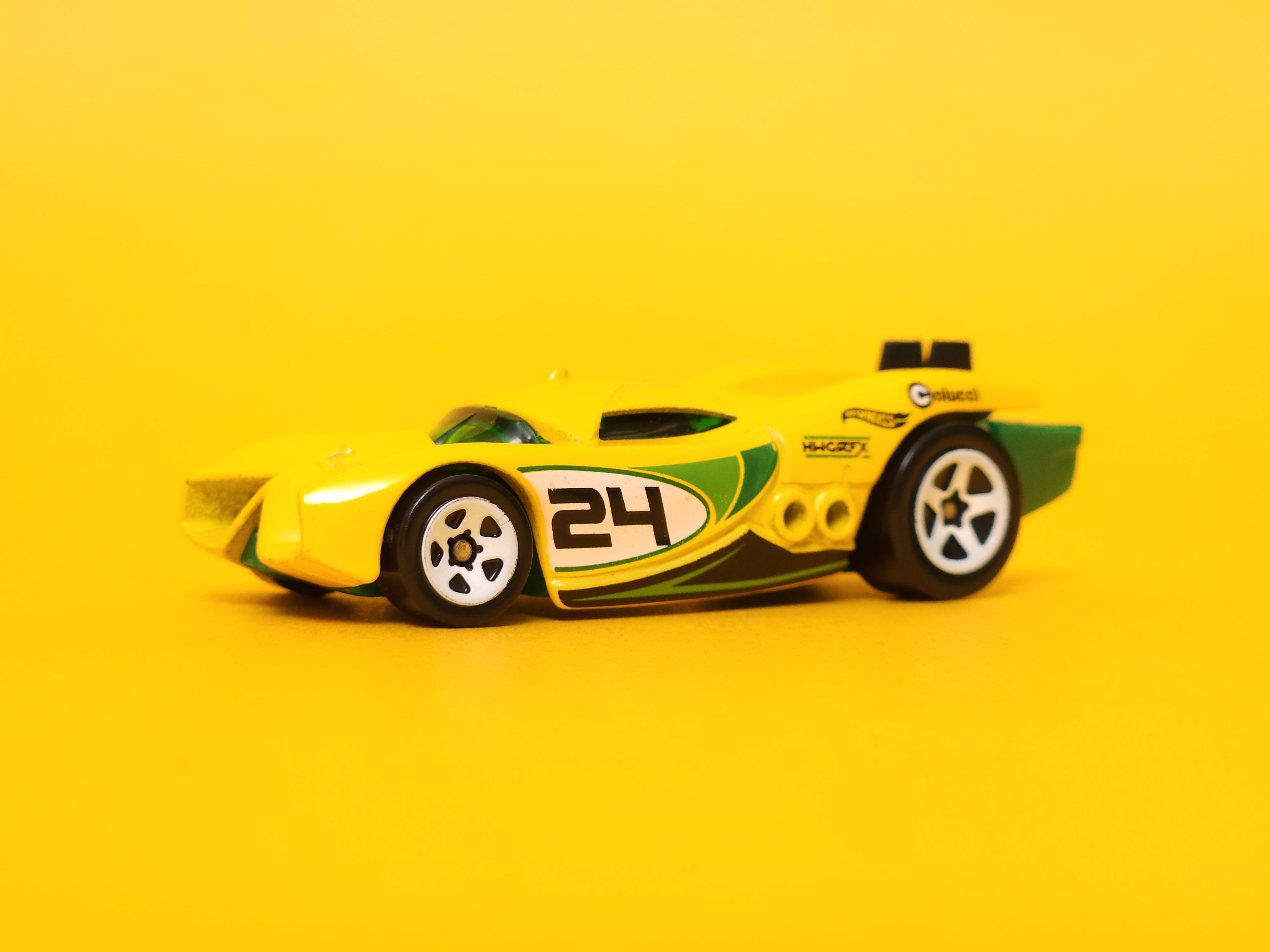 Prototype H-24: Yellow – 2017 Mattel Hot Wheels Basic