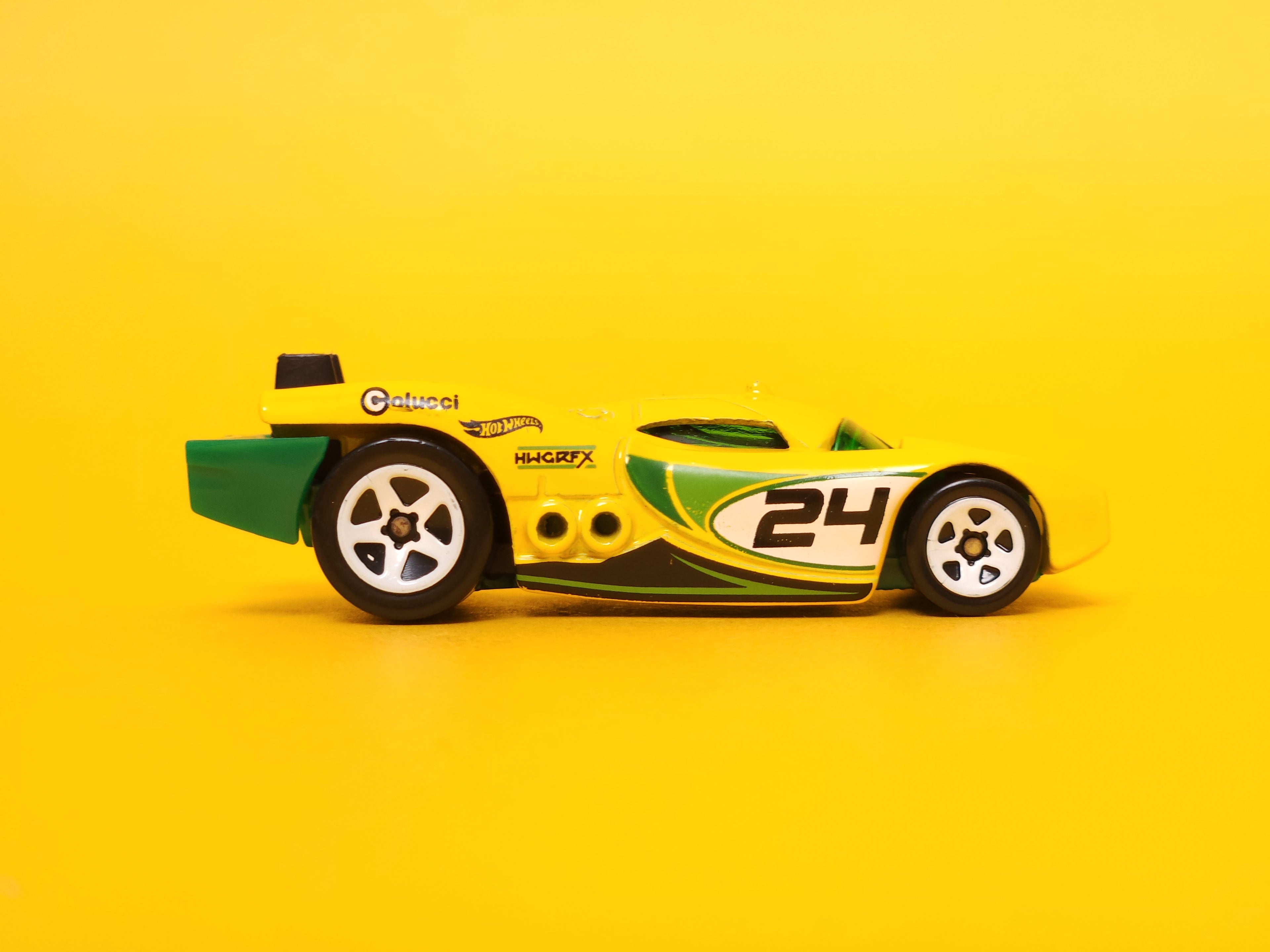 Prototype H-24: Yellow – 2017 Mattel Hot Wheels Basic