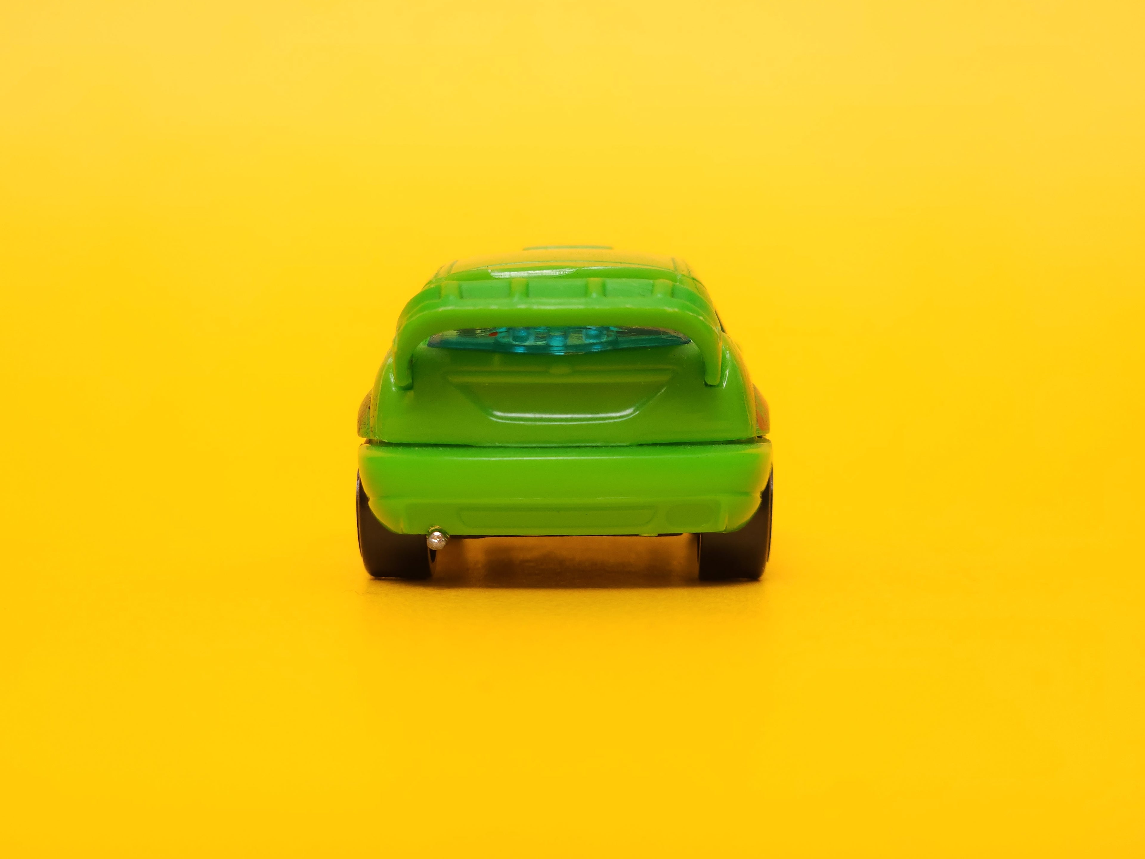 Ford Focus: Neon Green – 2011 Mattel Hot Wheels Basic