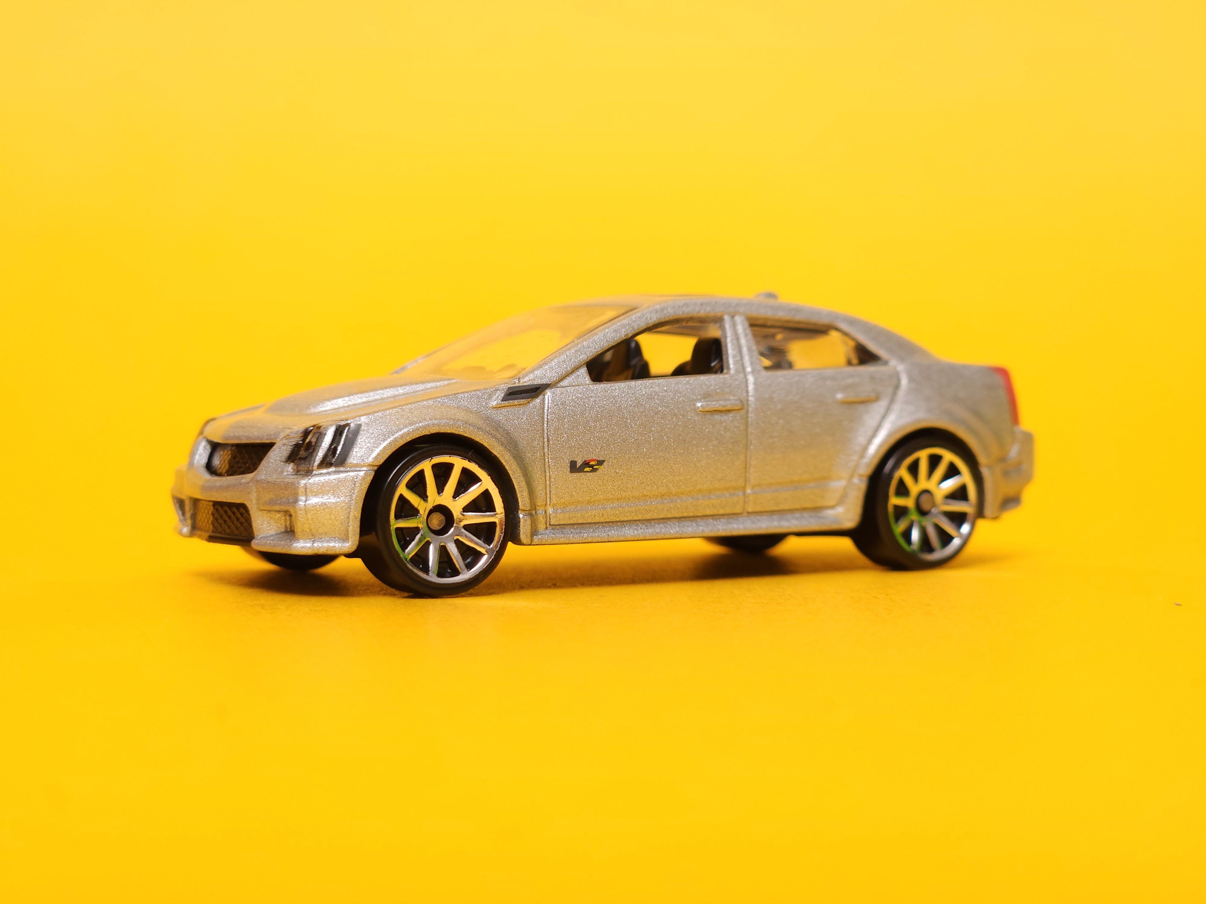 '09 Cadillac CTS-V: Metalflake Silver – 2010 Mattel Hot Wheels Basic 1st Edition