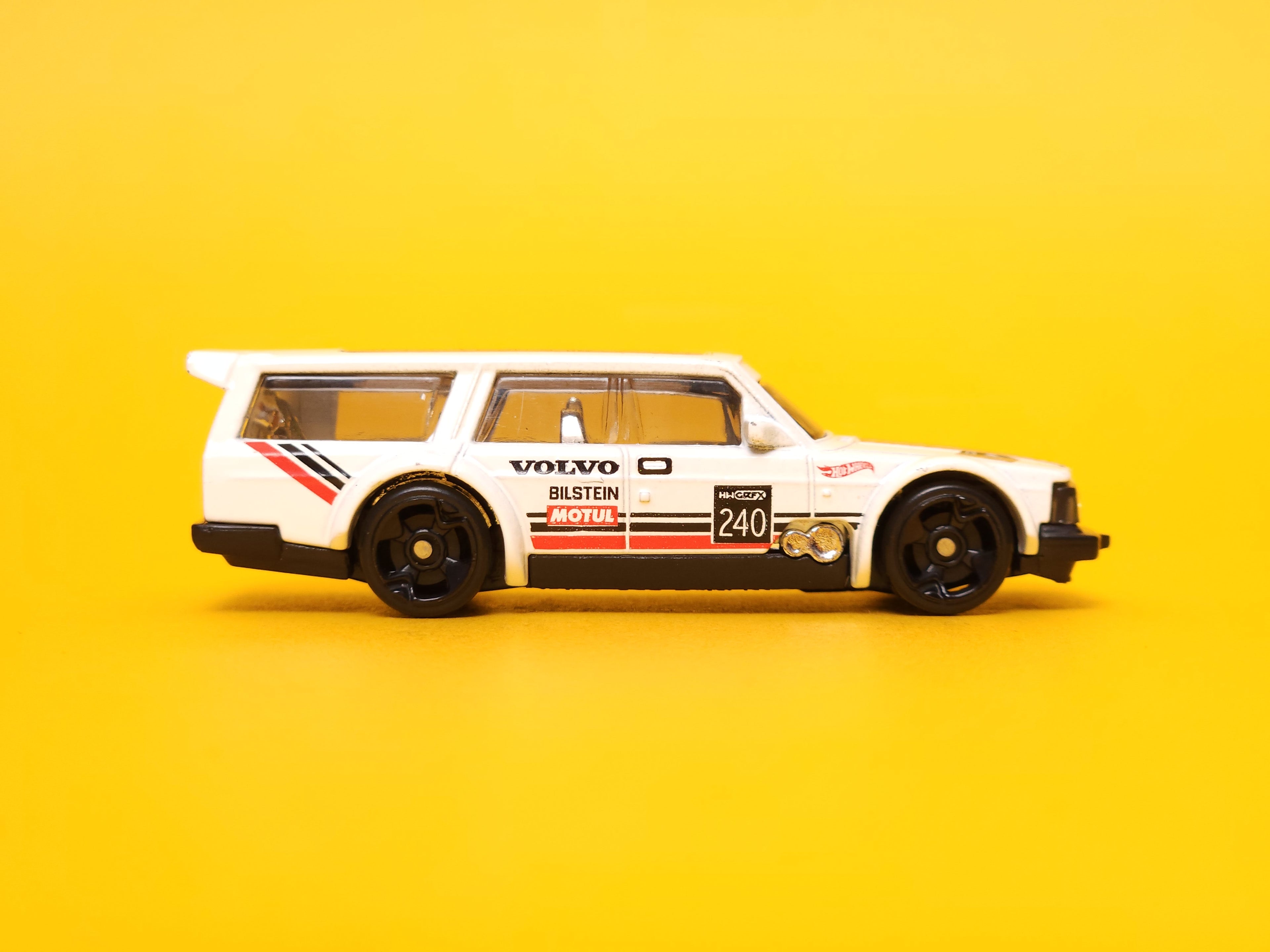 Volvo 240 Drift Wagon: White – 2024 Mattel Hot Wheels Basic