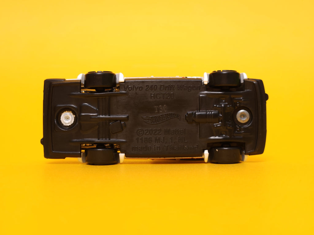 Volvo 240 Drift Wagon: White – 2024 Mattel Hot Wheels Basic