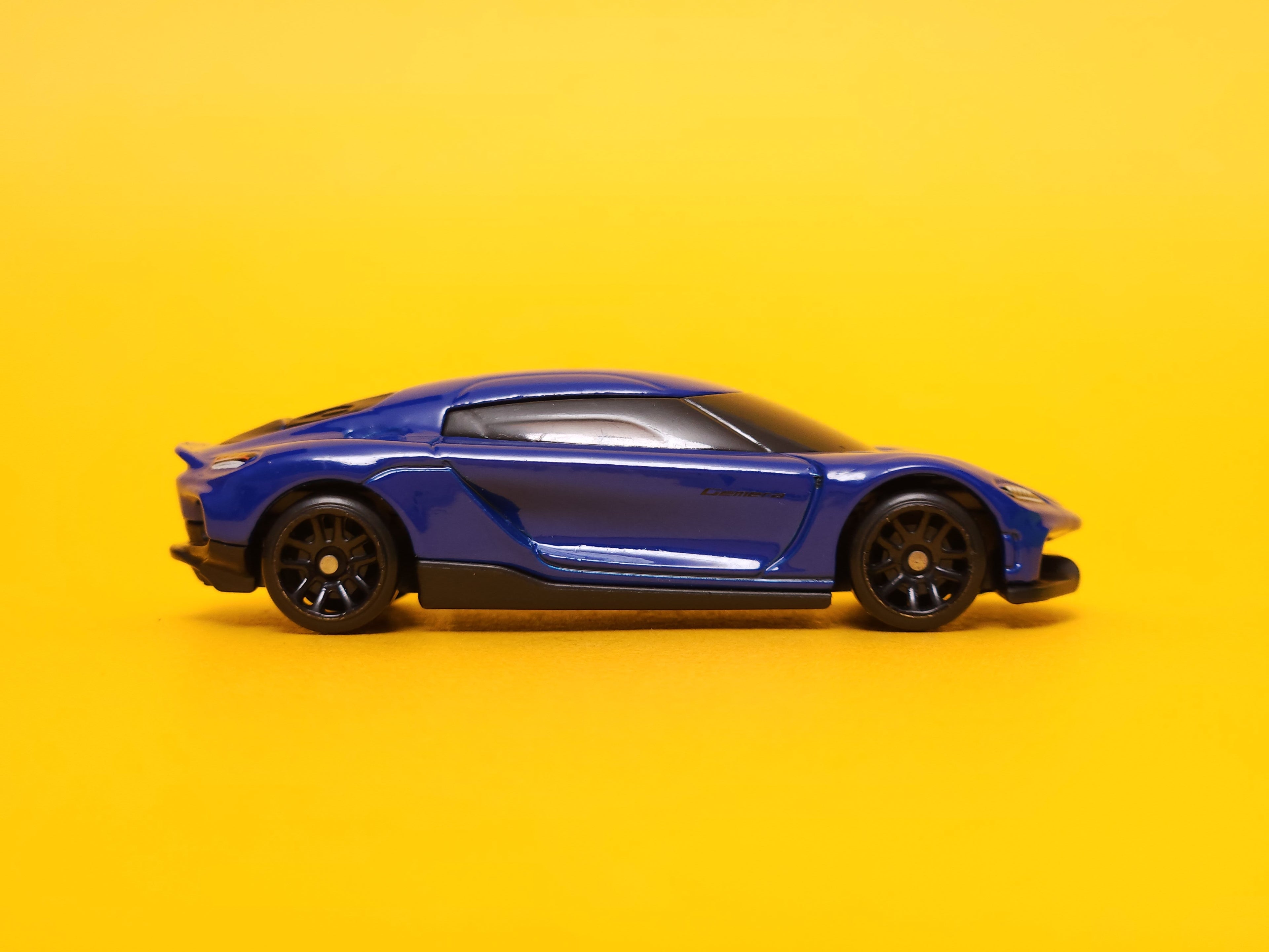 Koenigsegg Gemera: Imperial Blue – 2024 Mattel Hot Wheels Basic