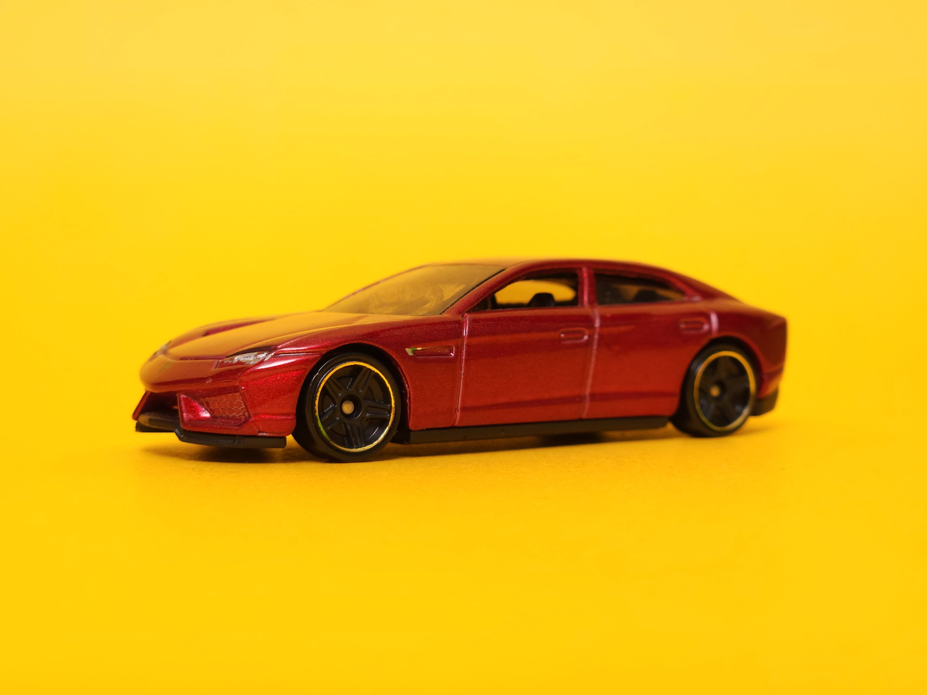 Lamborghini Estoque: Metalflake Burgundy – 2014 Mattel Hot Wheels Basic