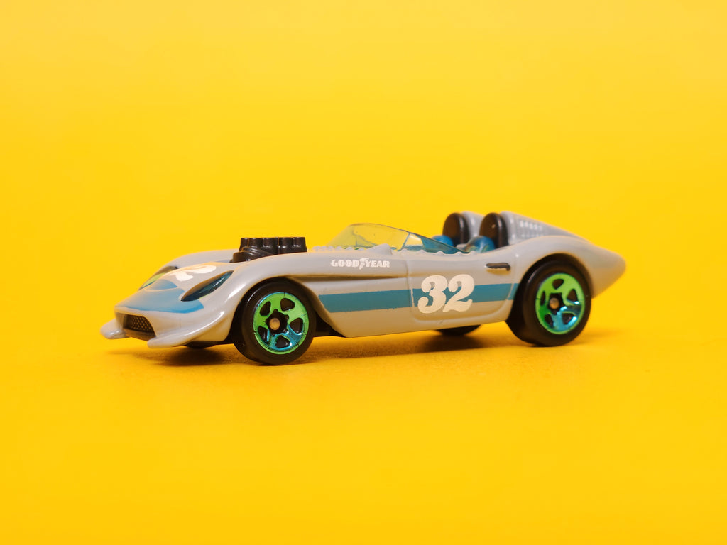 Glory Chaser: Light gray – 2024 Mattel Hot Wheels Basic