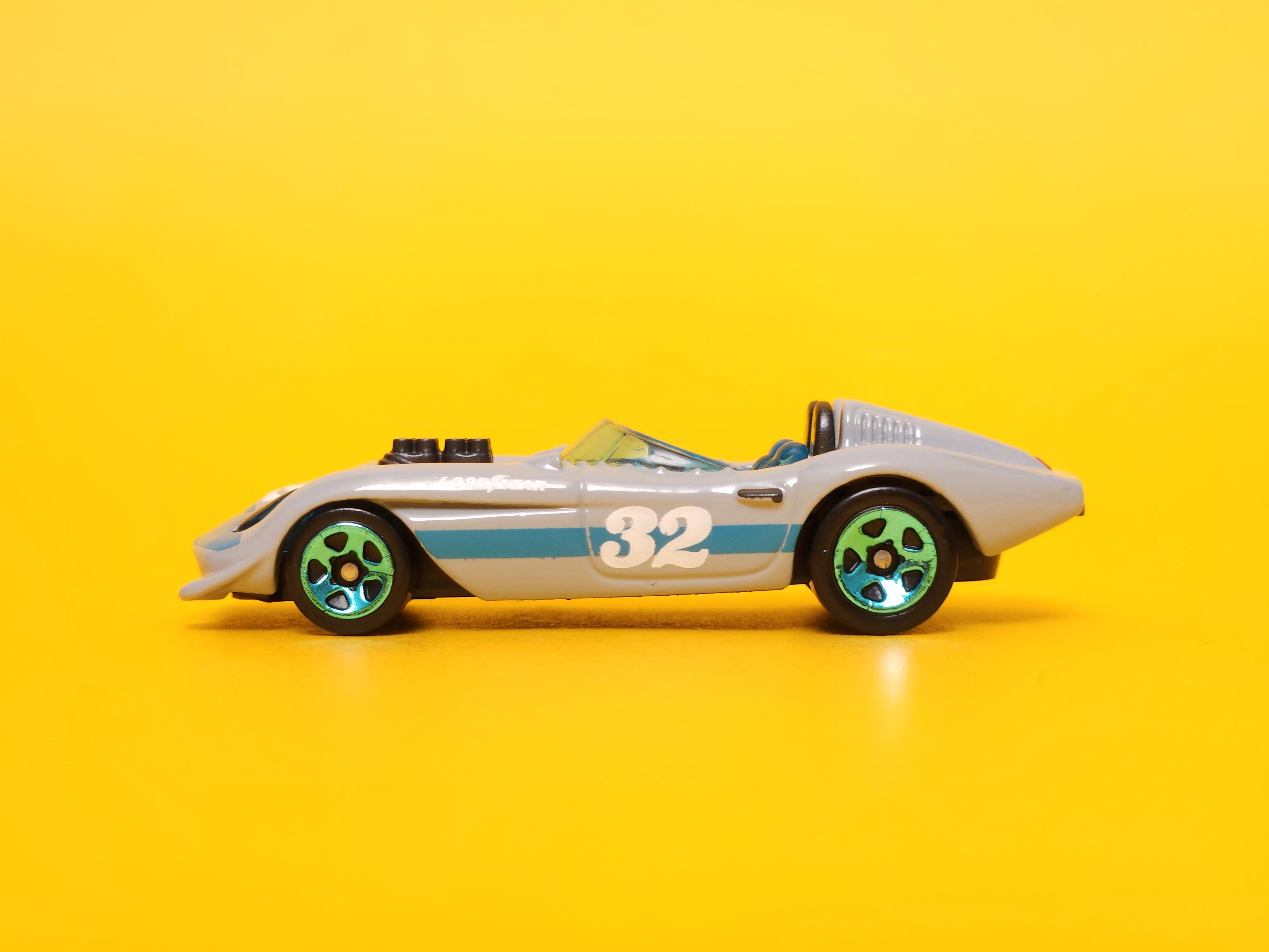 Glory Chaser: Light gray – 2024 Mattel Hot Wheels Basic