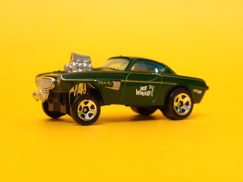 Volvo P1800 Gasser: Forest green – 2015 Mattel Hot Wheels Basic 1st Edition