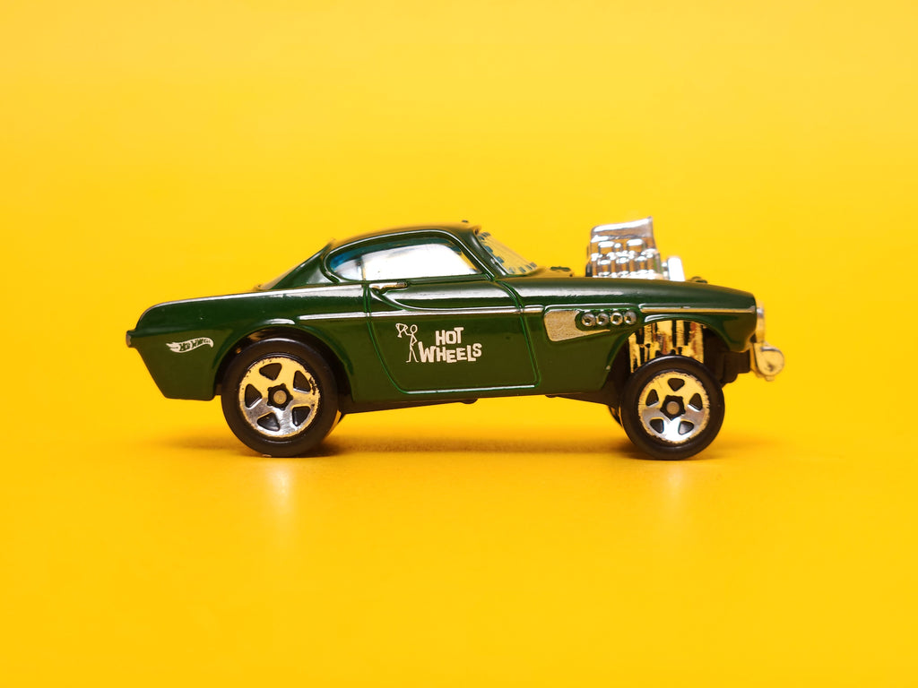 Volvo P1800 Gasser: Forest green – 2015 Mattel Hot Wheels Basic 1st Edition